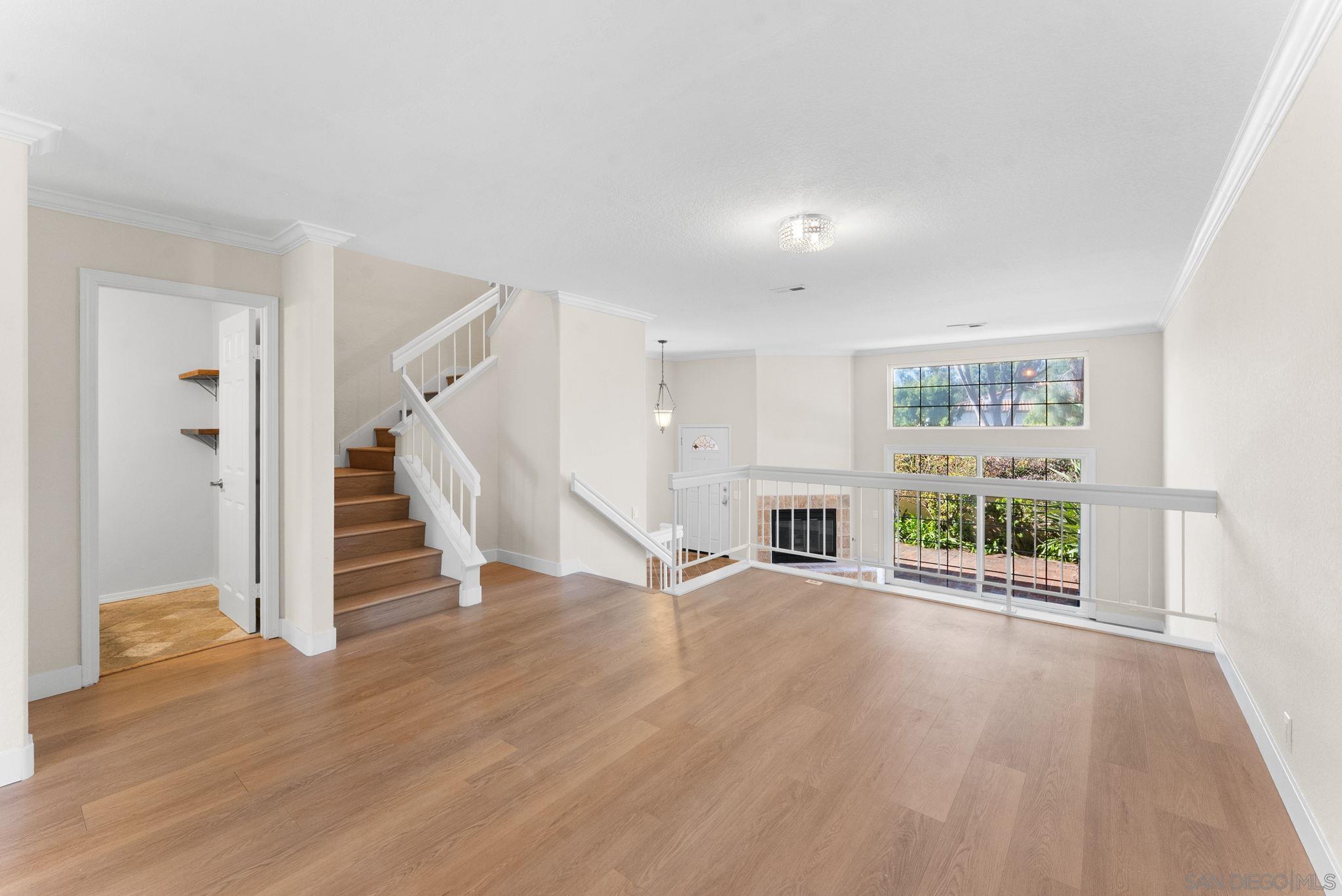 Detail Gallery Image 7 of 35 For 4040  Porte De Palmas  #31,  San Diego,  CA 92122 - 3 Beds | 2/1 Baths