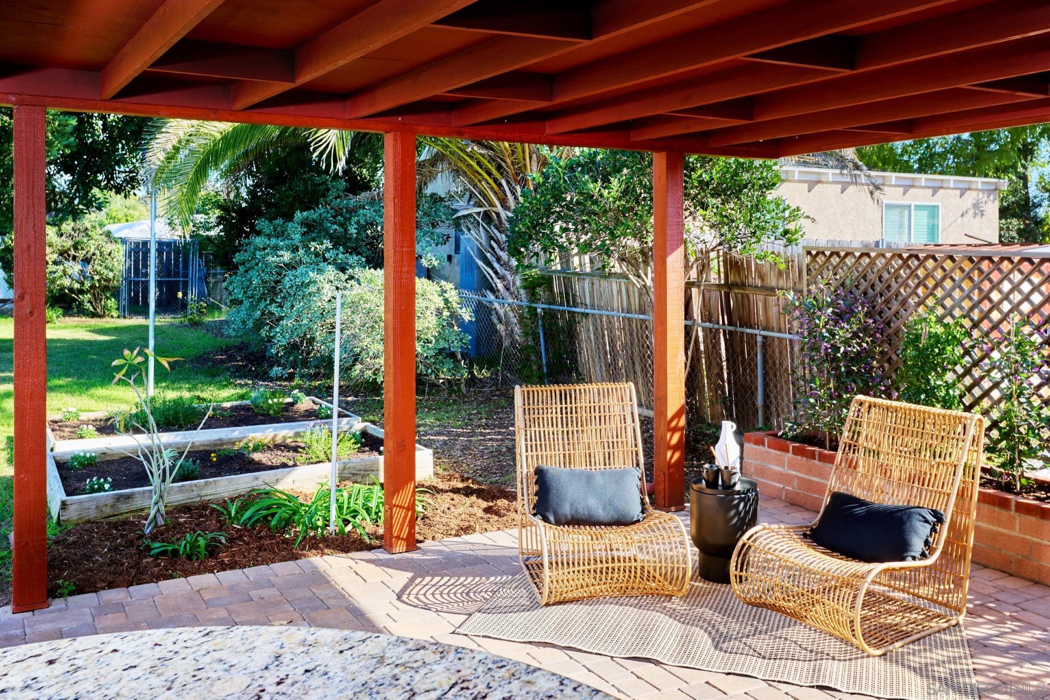 Front Image Thumbnail for SD260002356