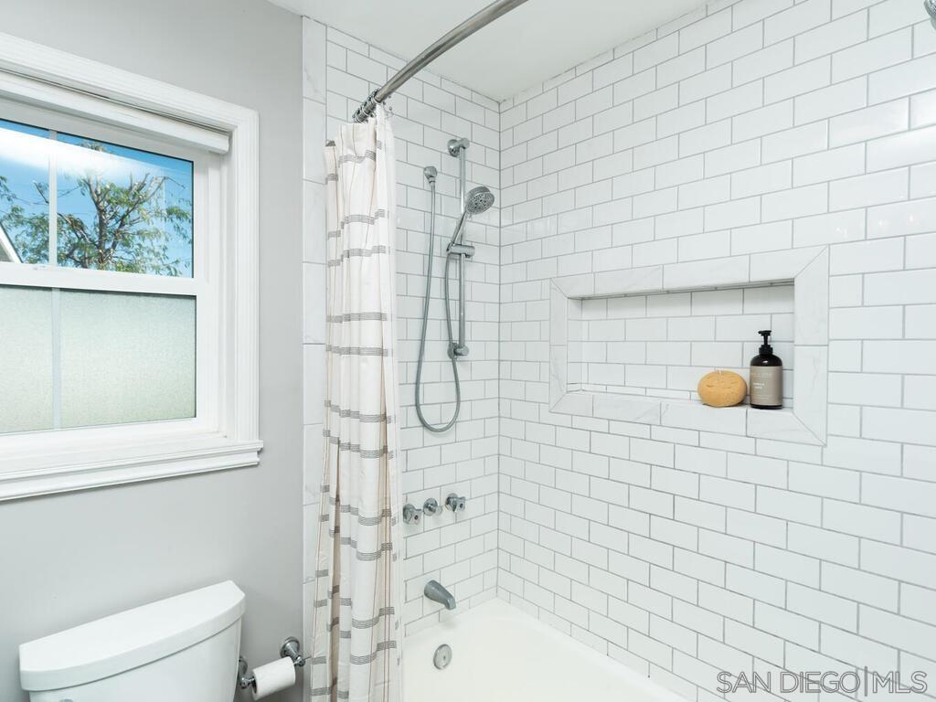 Detail Gallery Image 26 of 47 For 4751  Altadena Ave, San Diego,  CA 92115 - 4 Beds | 2 Baths