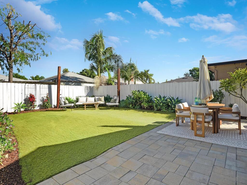 Detail Gallery Image 27 of 47 For 4751  Altadena Ave, San Diego,  CA 92115 - 4 Beds | 2 Baths