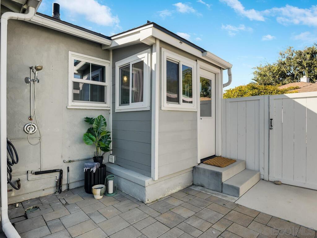 Detail Gallery Image 28 of 47 For 4751  Altadena Ave, San Diego,  CA 92115 - 4 Beds | 2 Baths