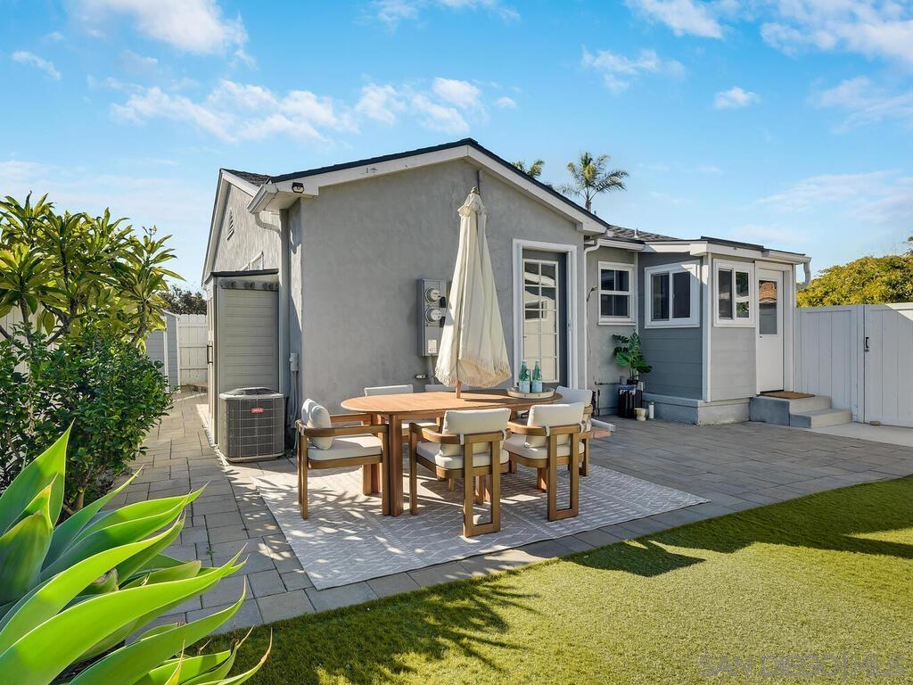 Detail Gallery Image 30 of 47 For 4751  Altadena Ave, San Diego,  CA 92115 - 4 Beds | 2 Baths