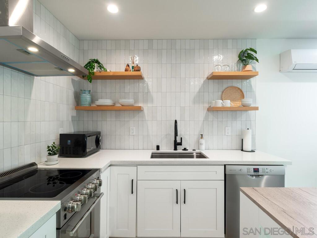 Detail Gallery Image 41 of 47 For 4751  Altadena Ave, San Diego,  CA 92115 - 4 Beds | 2 Baths