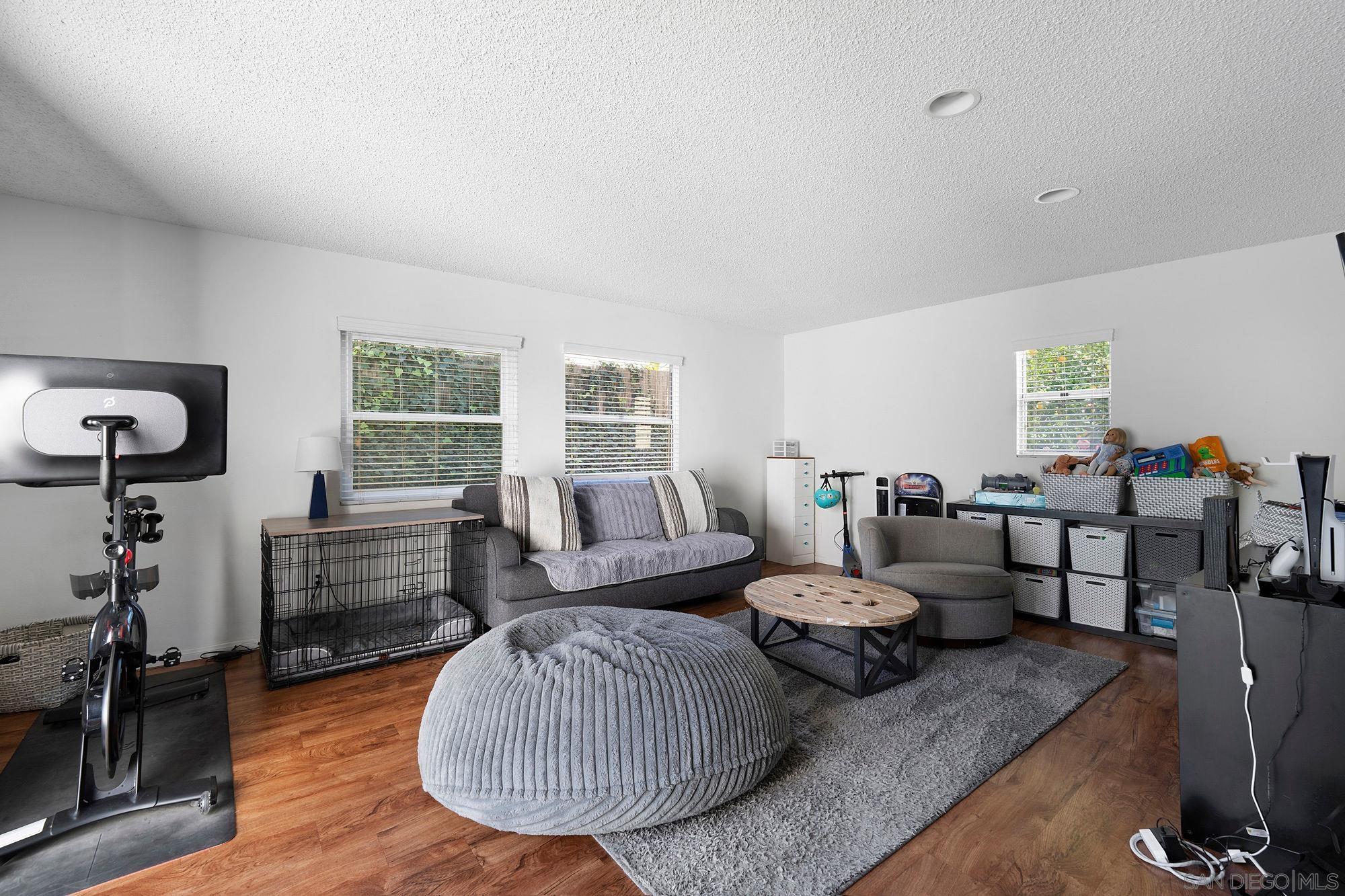 Detail Gallery Image 14 of 51 For 7201  Conestoga Place, San Diego,  CA 92120 - 4 Beds | 2/1 Baths