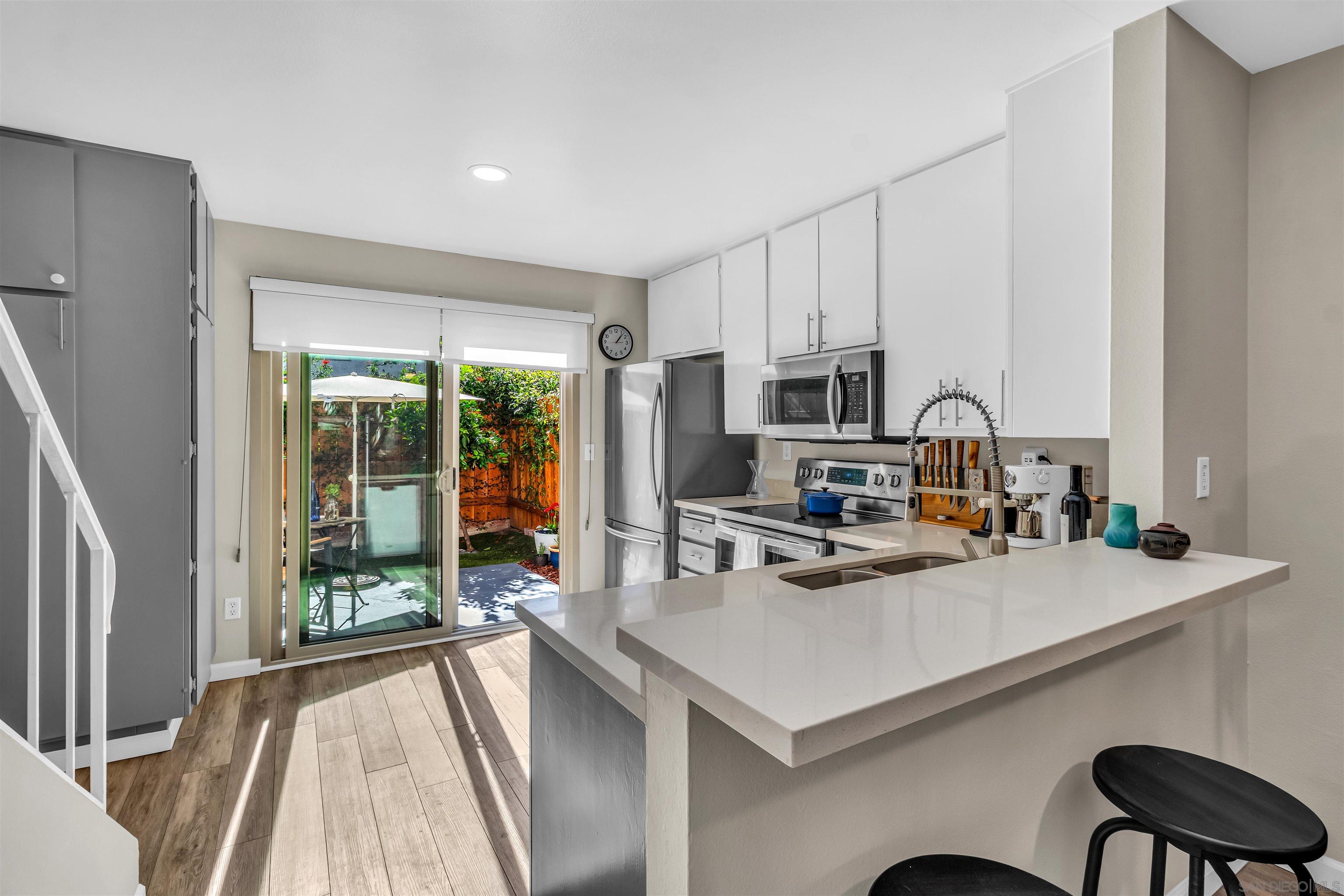 Detail Gallery Image 10 of 29 For 8275  Echo Dell Road, San Diego,  CA 92119 - 2 Beds | 1 Baths