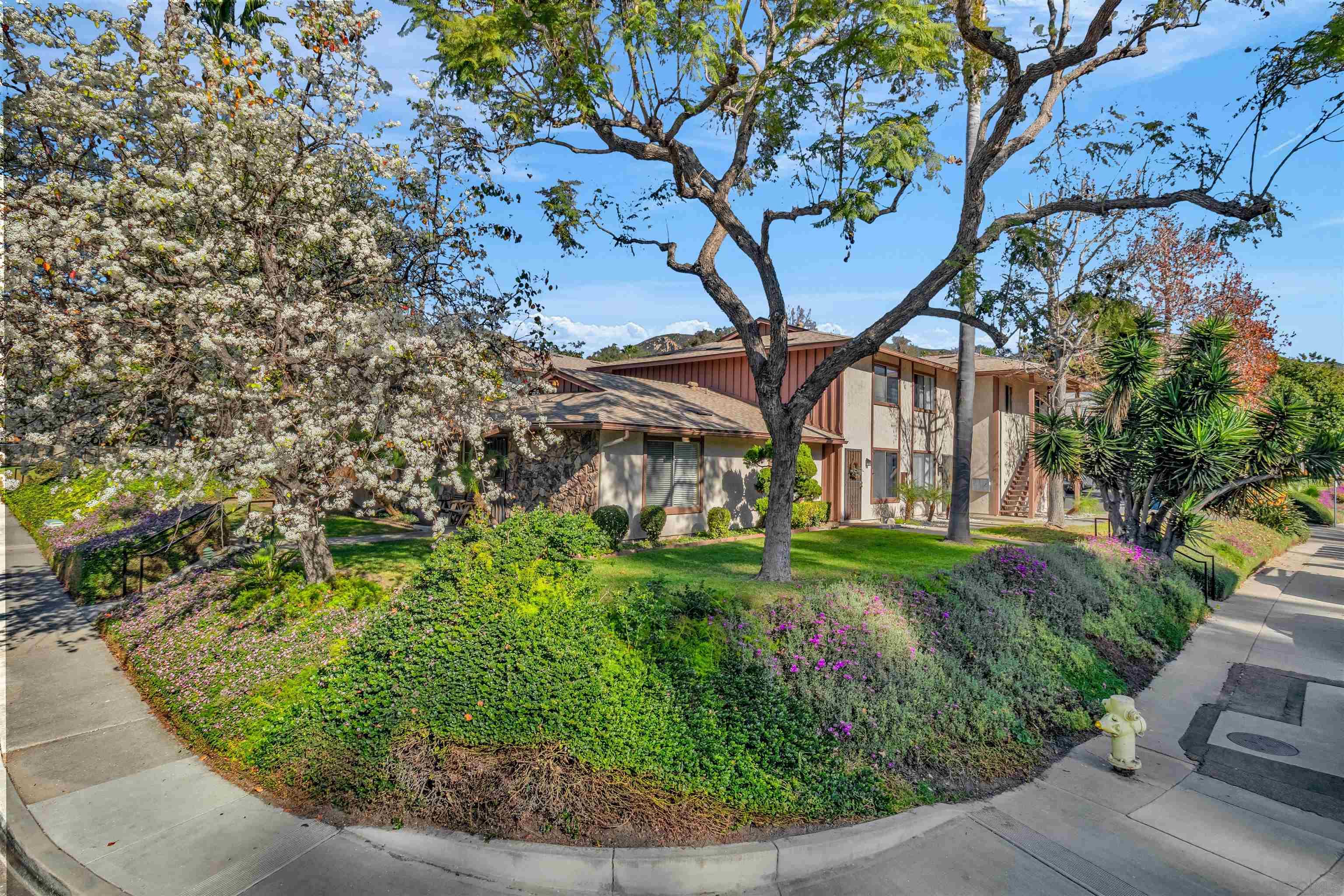 Detail Gallery Image 22 of 29 For 8275  Echo Dell Road, San Diego,  CA 92119 - 2 Beds | 1 Baths