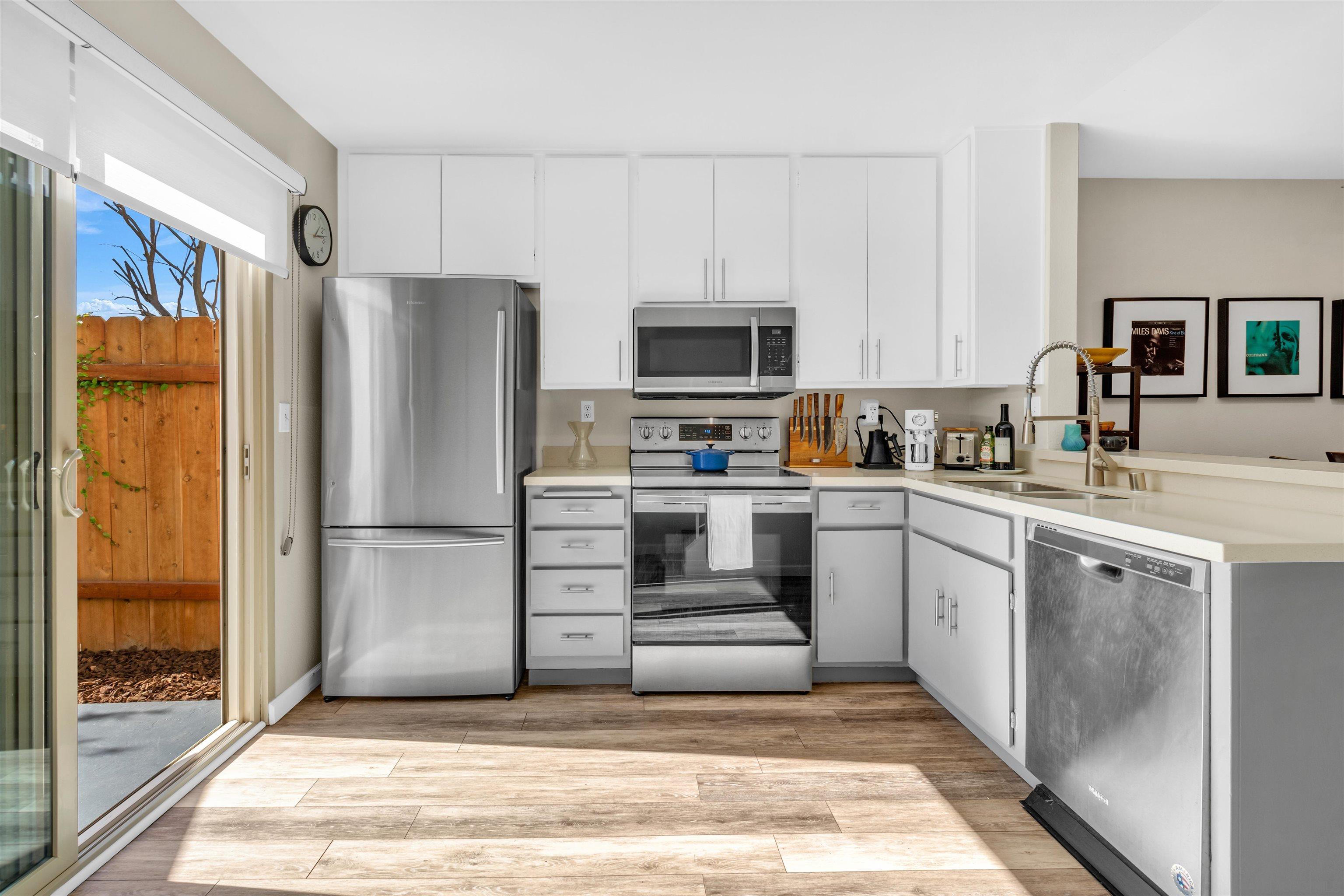 Detail Gallery Image 8 of 29 For 8275  Echo Dell Road, San Diego,  CA 92119 - 2 Beds | 1 Baths