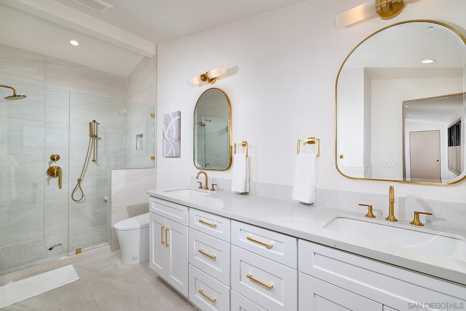 Detail Gallery Image 12 of 34 For 164  Cherry, Carlsbad,  CA 92008 - 3 Beds | 3/1 Baths