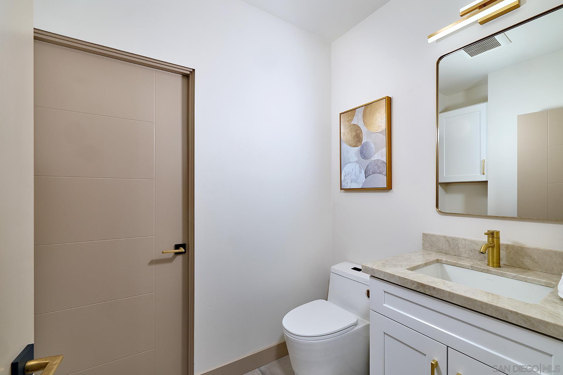 Detail Gallery Image 18 of 34 For 164  Cherry, Carlsbad,  CA 92008 - 3 Beds | 3/1 Baths