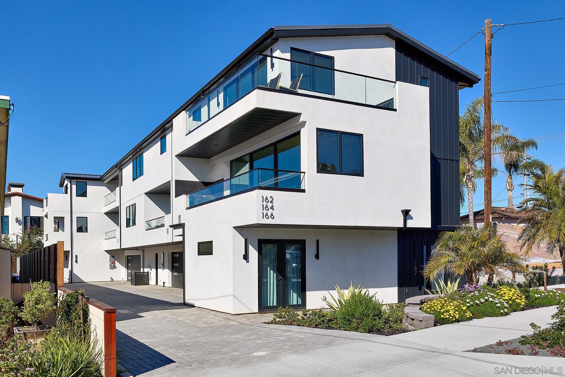 Detail Gallery Image 23 of 34 For 164  Cherry, Carlsbad,  CA 92008 - 3 Beds | 3/1 Baths