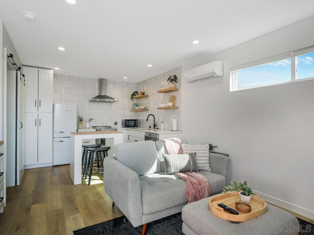 Detail Gallery Image 36 of 47 For 4751  Altadena Ave, San Diego,  CA 92115 - – Beds | – Baths