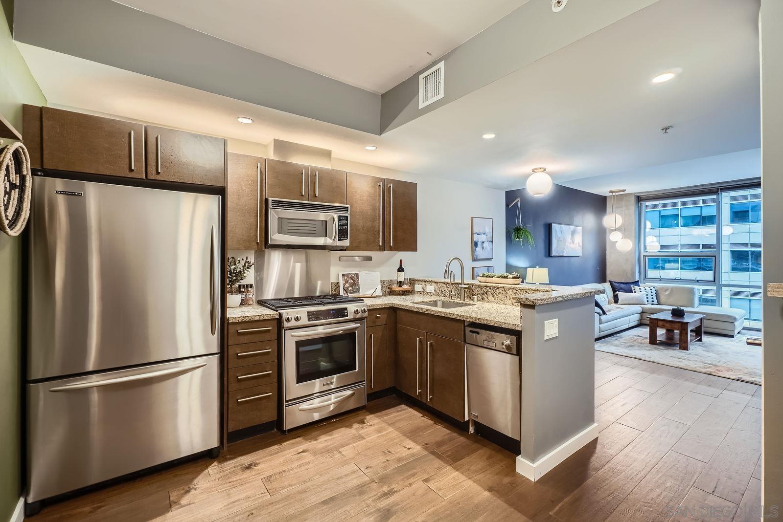 Detail Gallery Image 13 of 32 For 321  10th Ave  #904,  San Diego,  CA 92101 - 1 Beds | 1 Baths