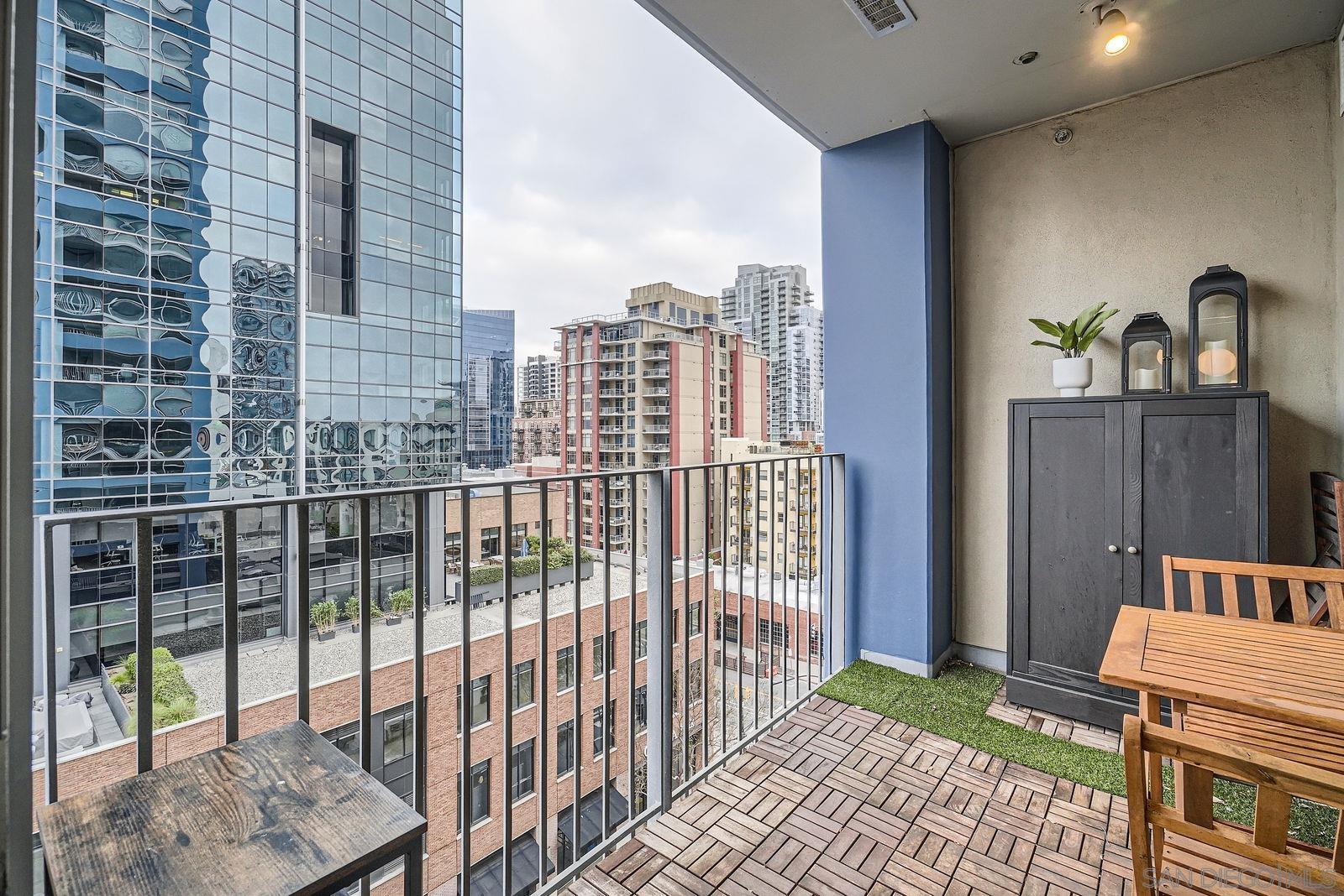 Detail Gallery Image 4 of 32 For 321  10th Ave  #904,  San Diego,  CA 92101 - 1 Beds | 1 Baths