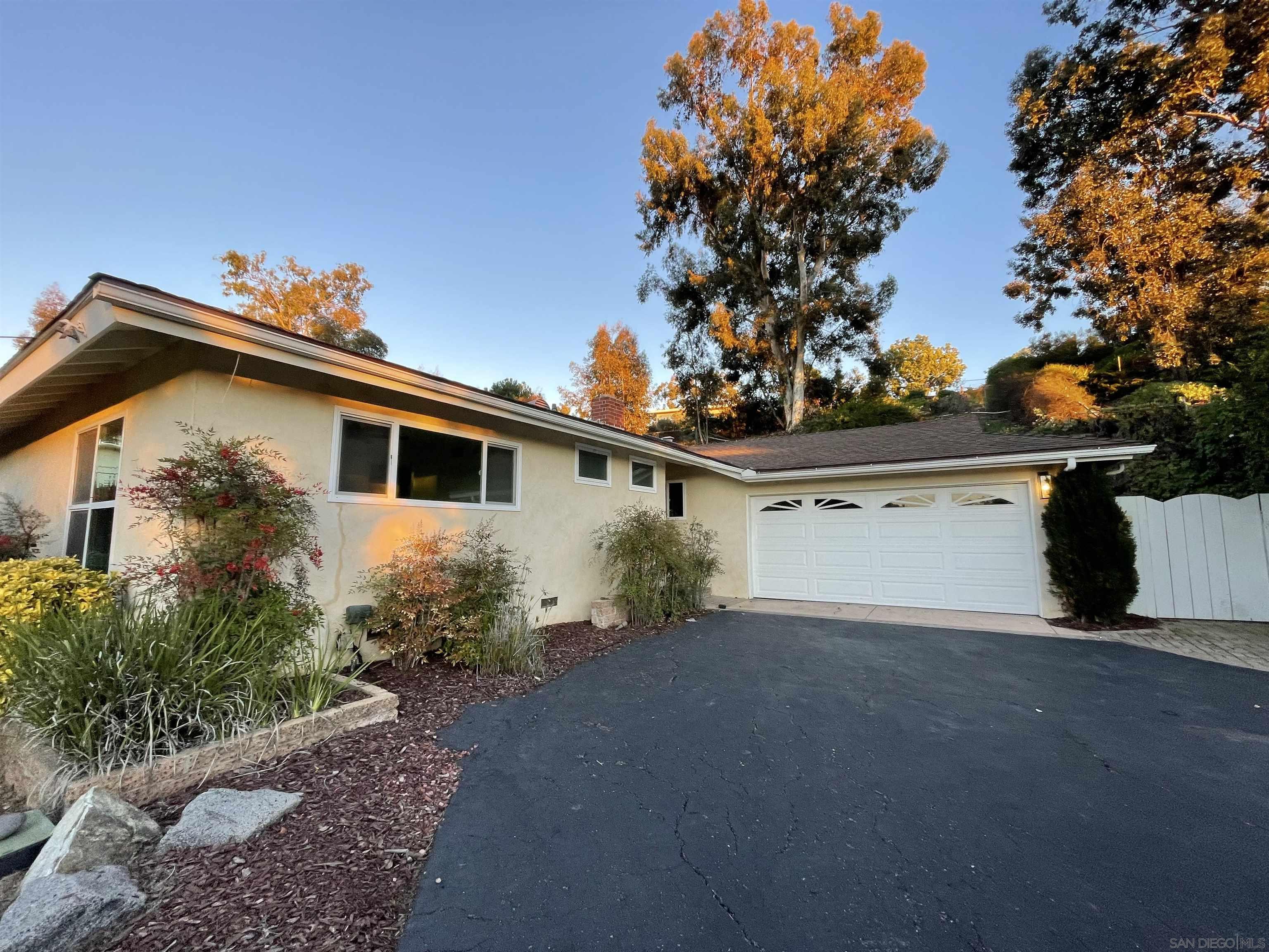 Detail Gallery Image 15 of 22 For 877  Brockton St, El Cajon,  CA 92020 - 3 Beds | 2 Baths