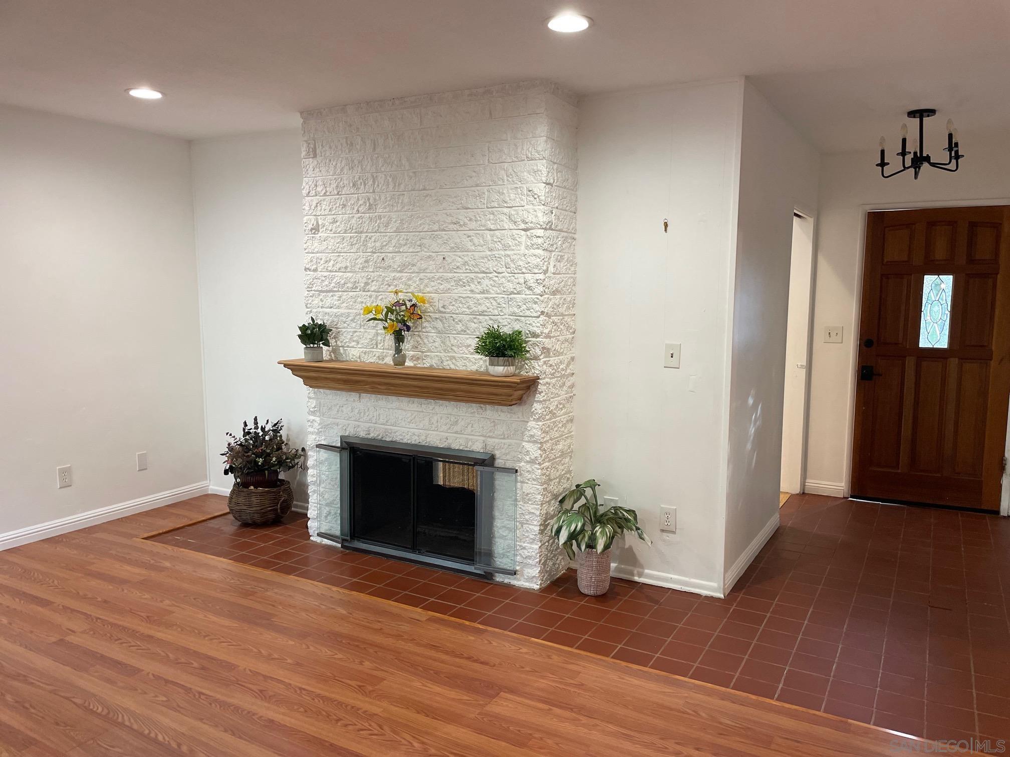 Detail Gallery Image 8 of 22 For 877  Brockton St, El Cajon,  CA 92020 - 3 Beds | 2 Baths