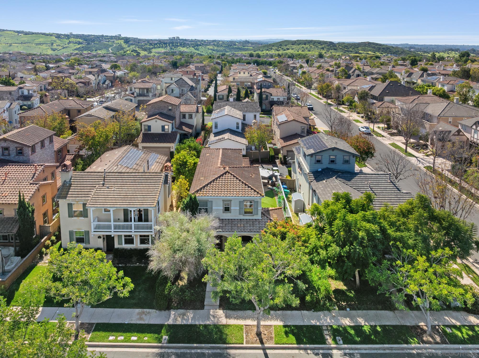 Detail Gallery Image 2 of 47 For 8311  Parkside Crescent, San Diego,  CA 92127 - 3 Beds | 2/1 Baths