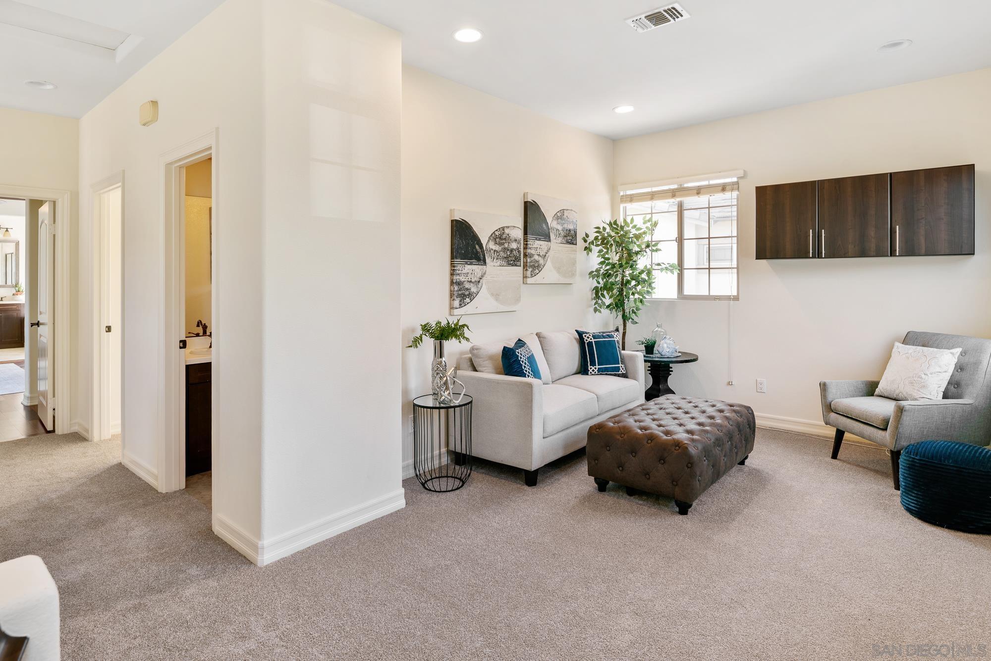 Detail Gallery Image 18 of 47 For 8311  Parkside Crescent, San Diego,  CA 92127 - 3 Beds | 2/1 Baths