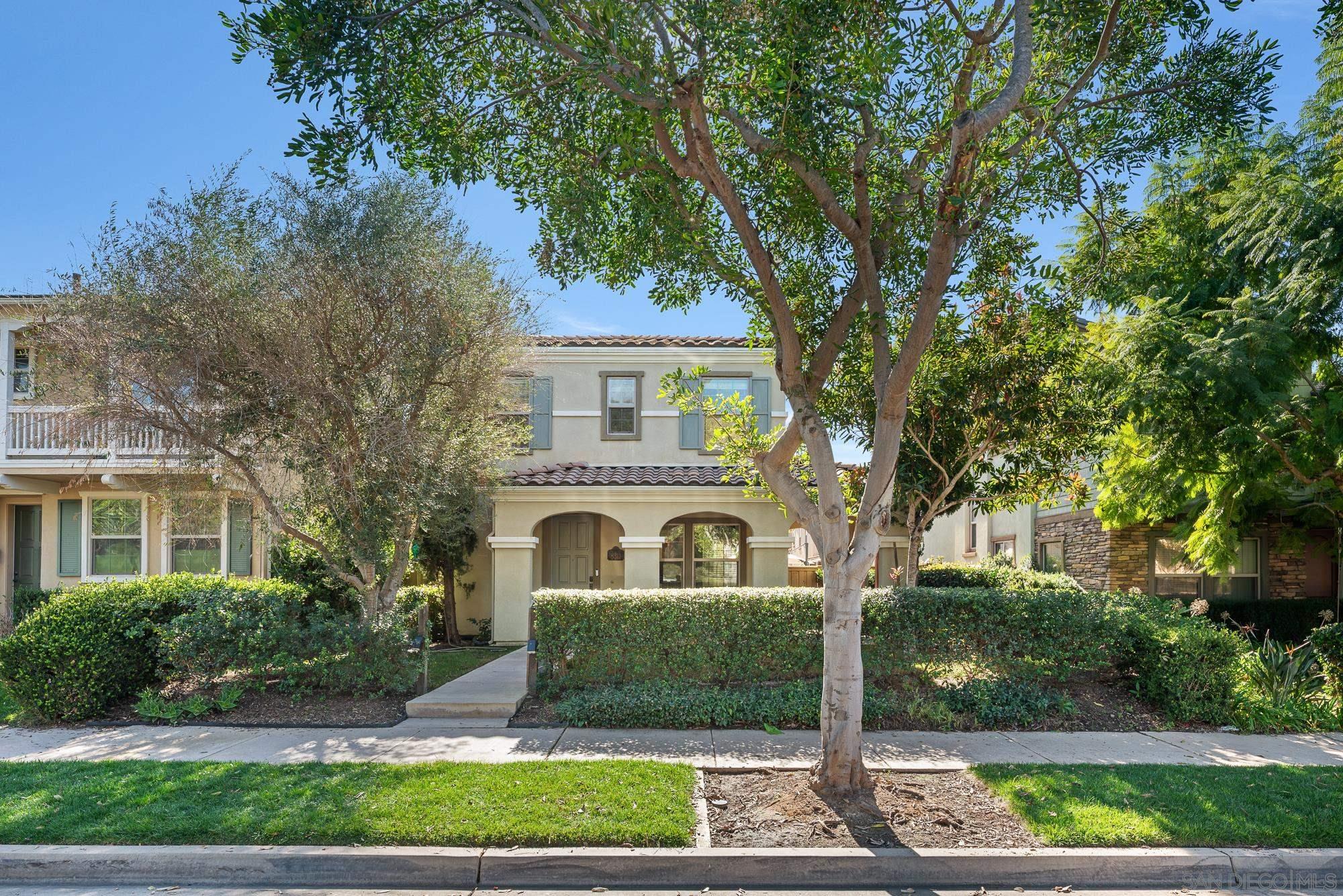 Detail Gallery Image 3 of 47 For 8311  Parkside Crescent, San Diego,  CA 92127 - 3 Beds | 2/1 Baths