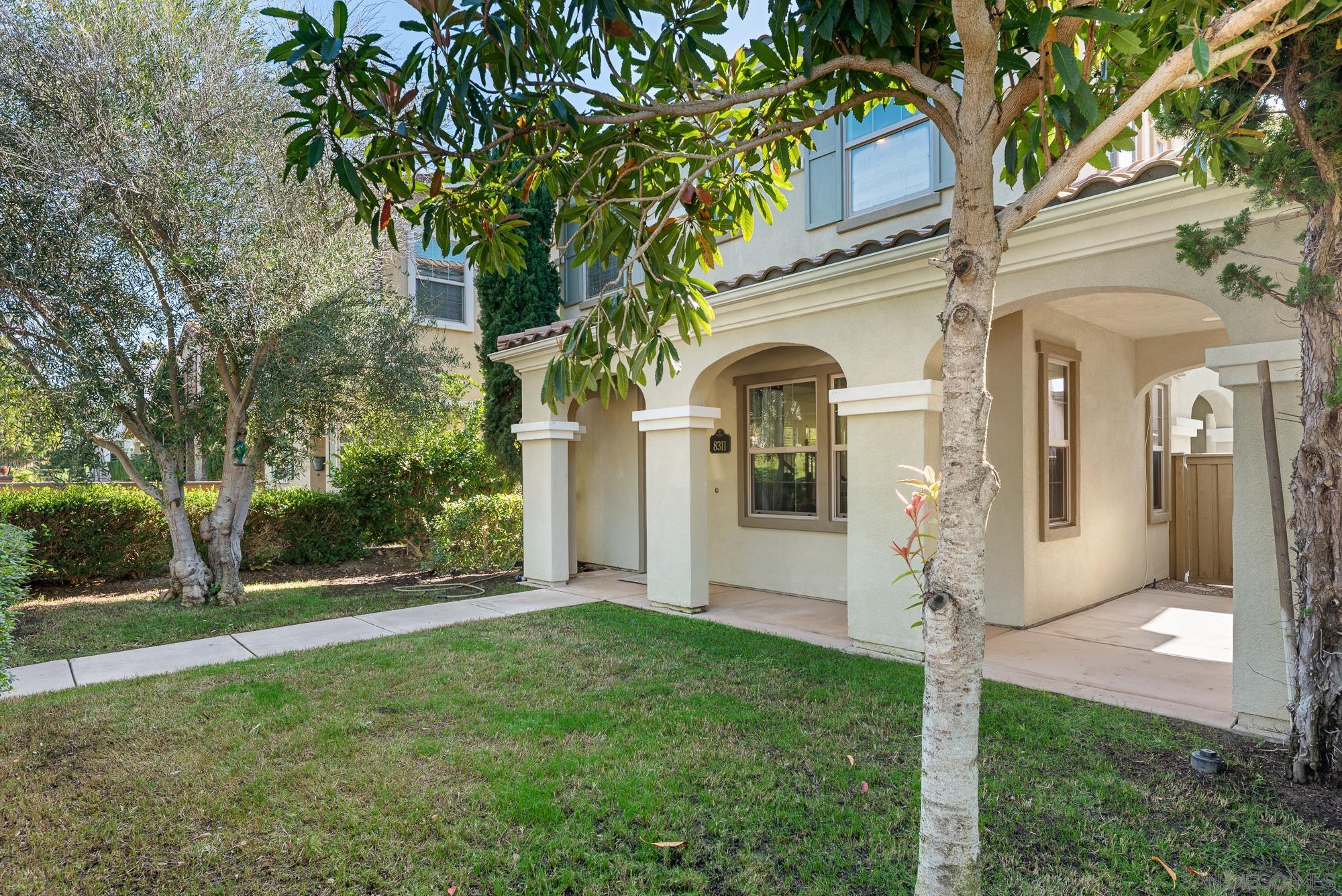 Detail Gallery Image 5 of 47 For 8311  Parkside Crescent, San Diego,  CA 92127 - 3 Beds | 2/1 Baths