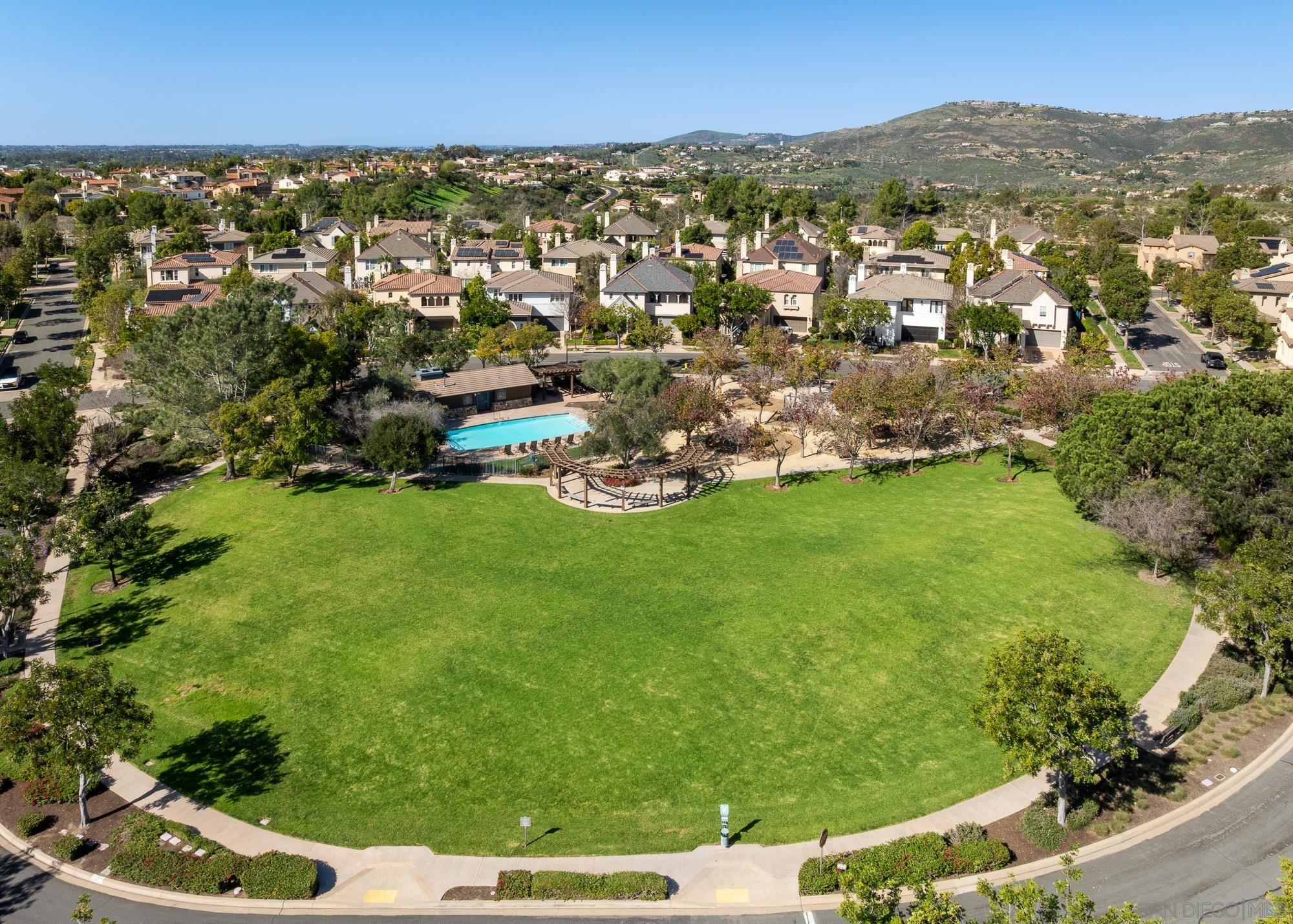 Detail Gallery Image 45 of 47 For 8311  Parkside Crescent, San Diego,  CA 92127 - 3 Beds | 2/1 Baths