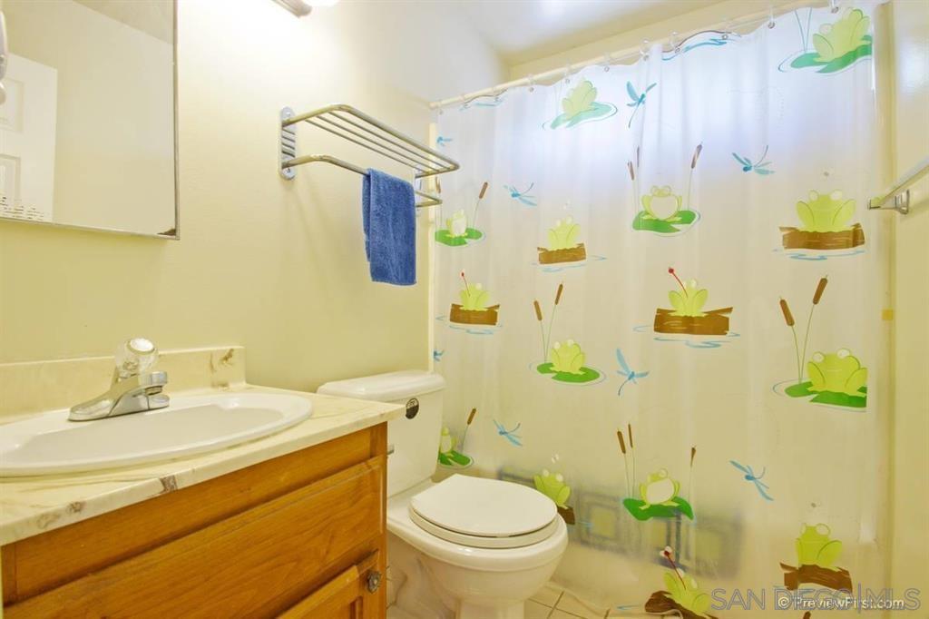 Detail Gallery Image 8 of 12 For 1305  Kiso Glen, Escondido,  CA 92025 - 3 Beds | 2/1 Baths