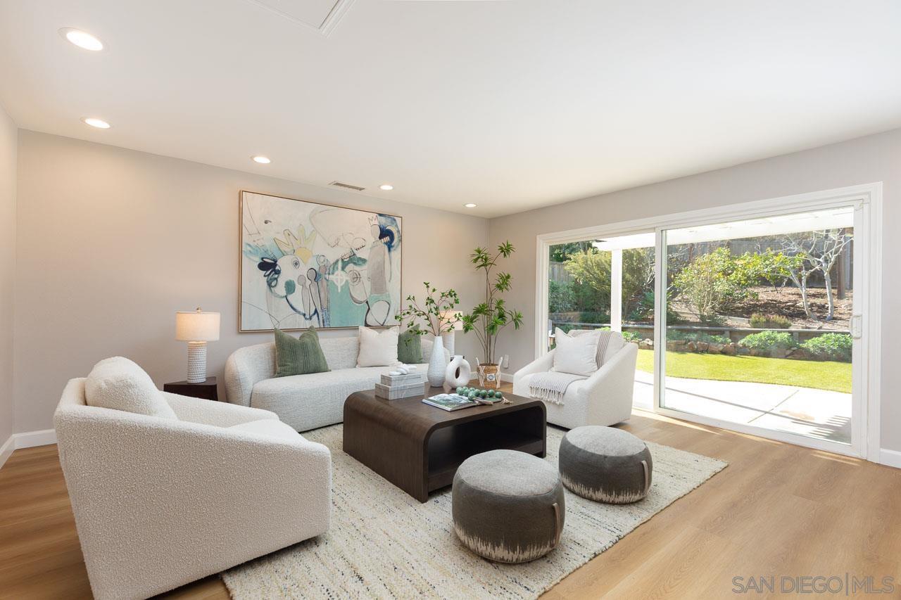 Detail Gallery Image 2 of 23 For 15064  Calle Juanito, San Diego,  CA 92129 - 3 Beds | 2 Baths