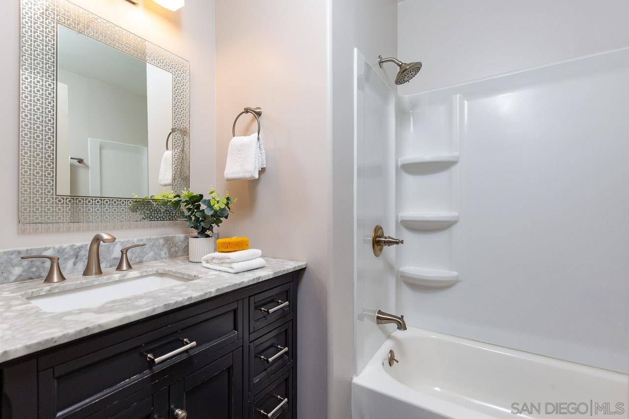 Detail Gallery Image 15 of 23 For 15064  Calle Juanito, San Diego,  CA 92129 - 3 Beds | 2 Baths