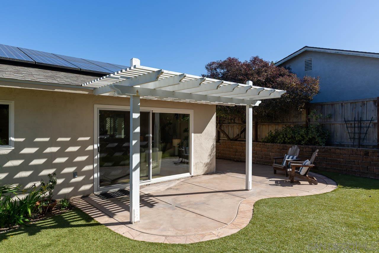 Detail Gallery Image 19 of 23 For 15064  Calle Juanito, San Diego,  CA 92129 - 3 Beds | 2 Baths