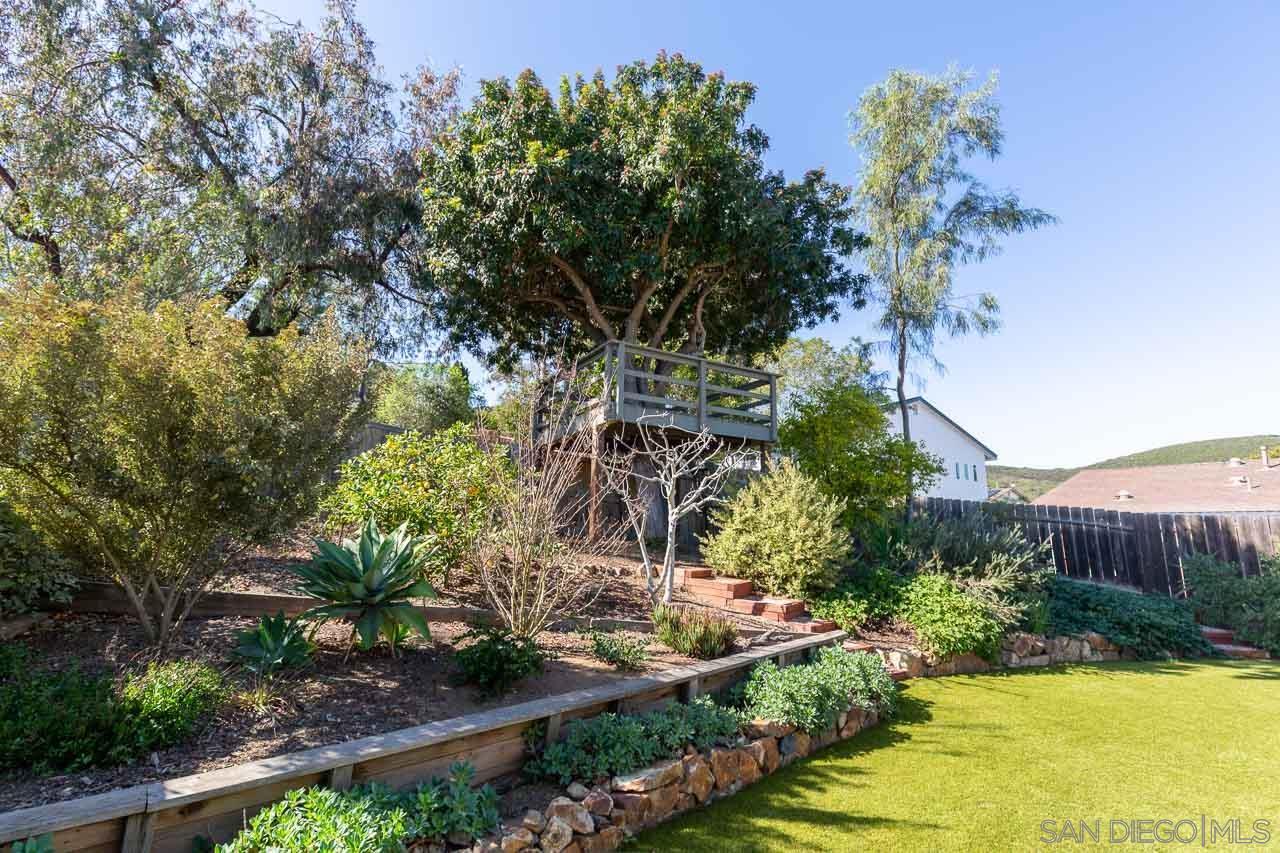 Detail Gallery Image 20 of 23 For 15064  Calle Juanito, San Diego,  CA 92129 - 3 Beds | 2 Baths