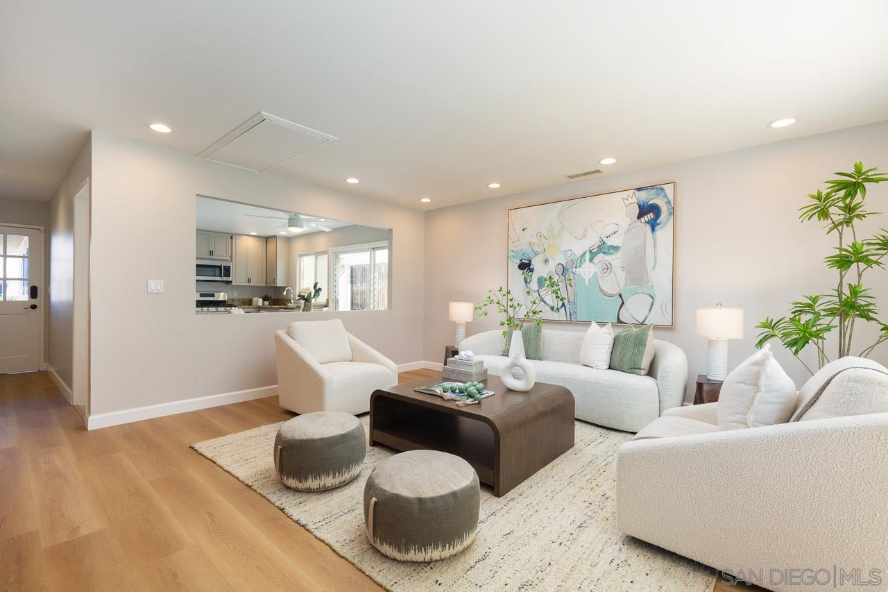 Detail Gallery Image 5 of 23 For 15064  Calle Juanito, San Diego,  CA 92129 - 3 Beds | 2 Baths