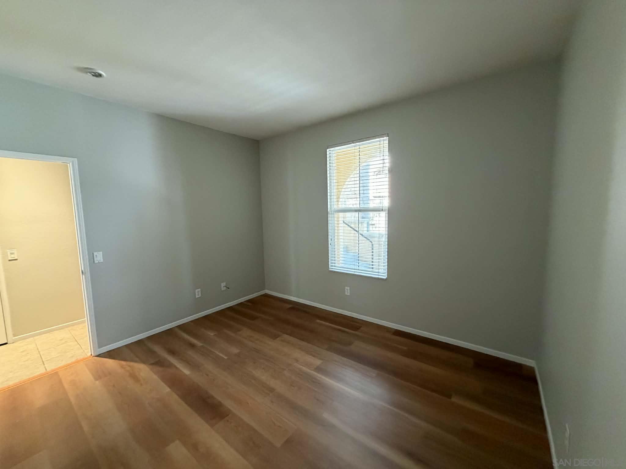 Detail Gallery Image 17 of 24 For 746  Broadway 13, Chula Vista,  CA 91910 - 3 Beds | 3/1 Baths