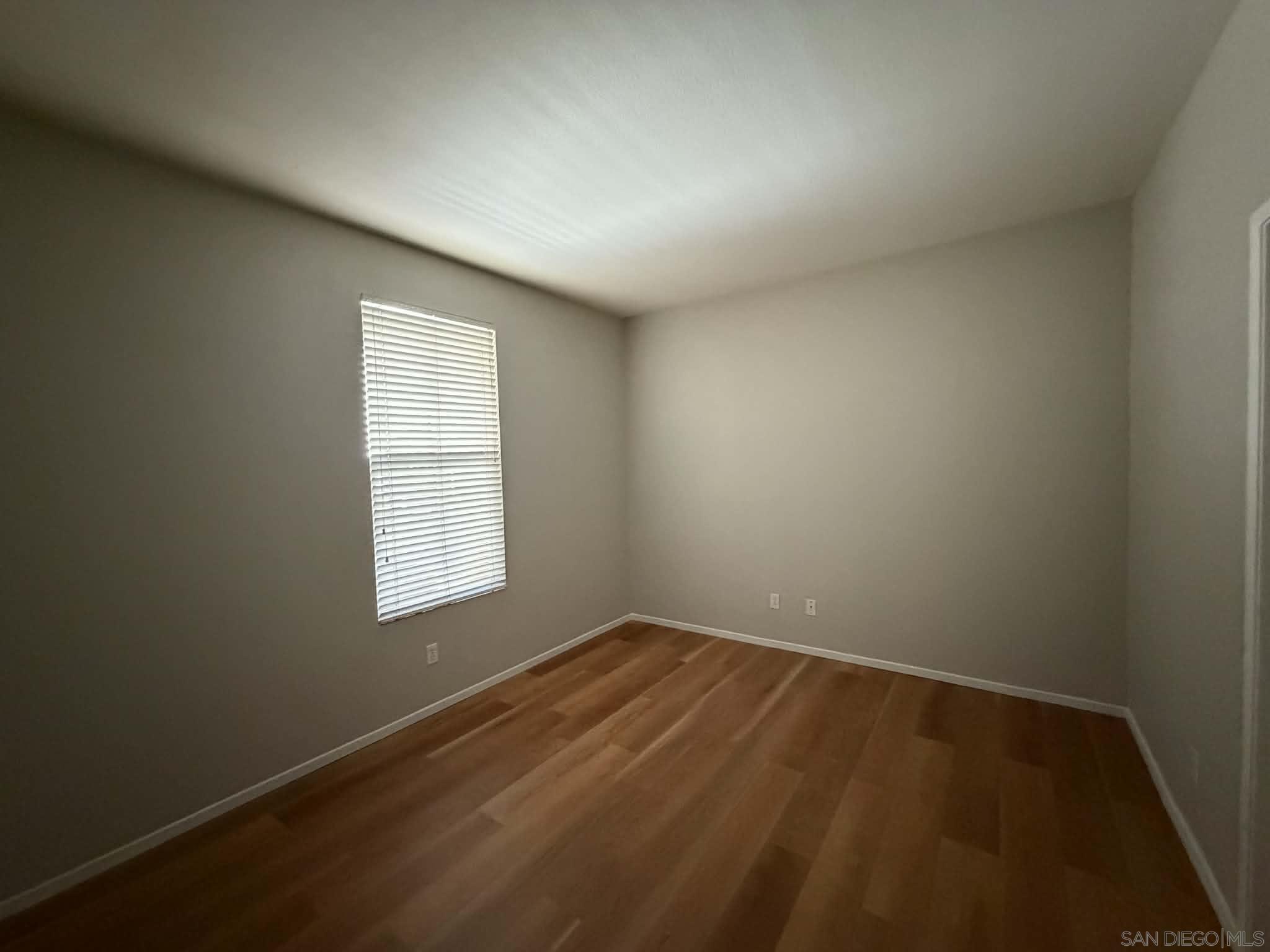 Detail Gallery Image 5 of 24 For 746  Broadway 13, Chula Vista,  CA 91910 - 3 Beds | 3/1 Baths