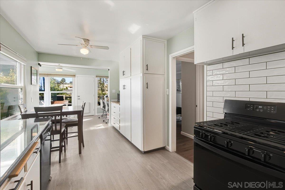 Detail Gallery Image 16 of 59 For 1332  Palomar Ter, Escondido,  CA 92027 - 3 Beds | 2 Baths