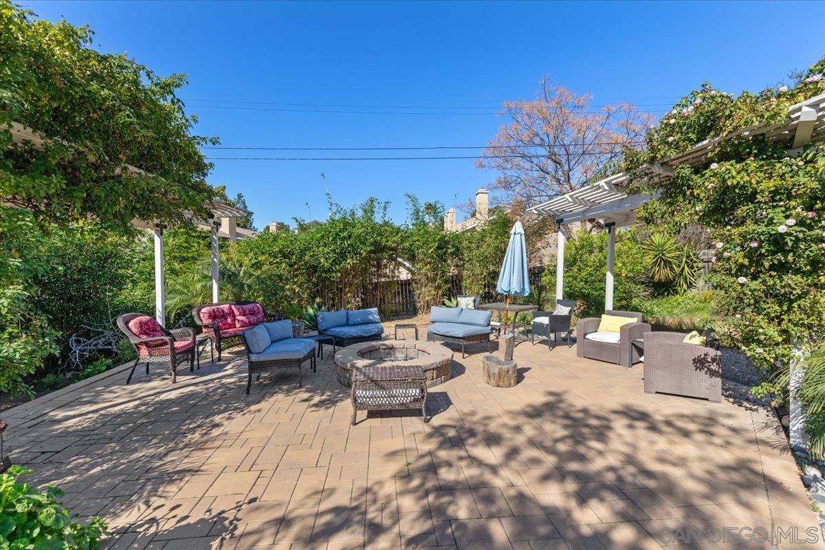 Detail Gallery Image 4 of 59 For 1332  Palomar Ter, Escondido,  CA 92027 - 3 Beds | 2 Baths