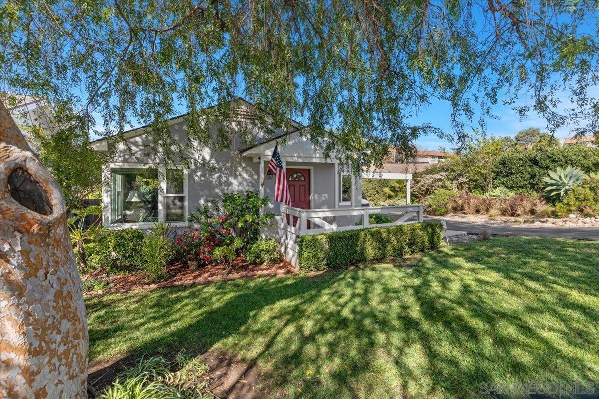 Detail Gallery Image 5 of 59 For 1332  Palomar Ter, Escondido,  CA 92027 - 3 Beds | 2 Baths