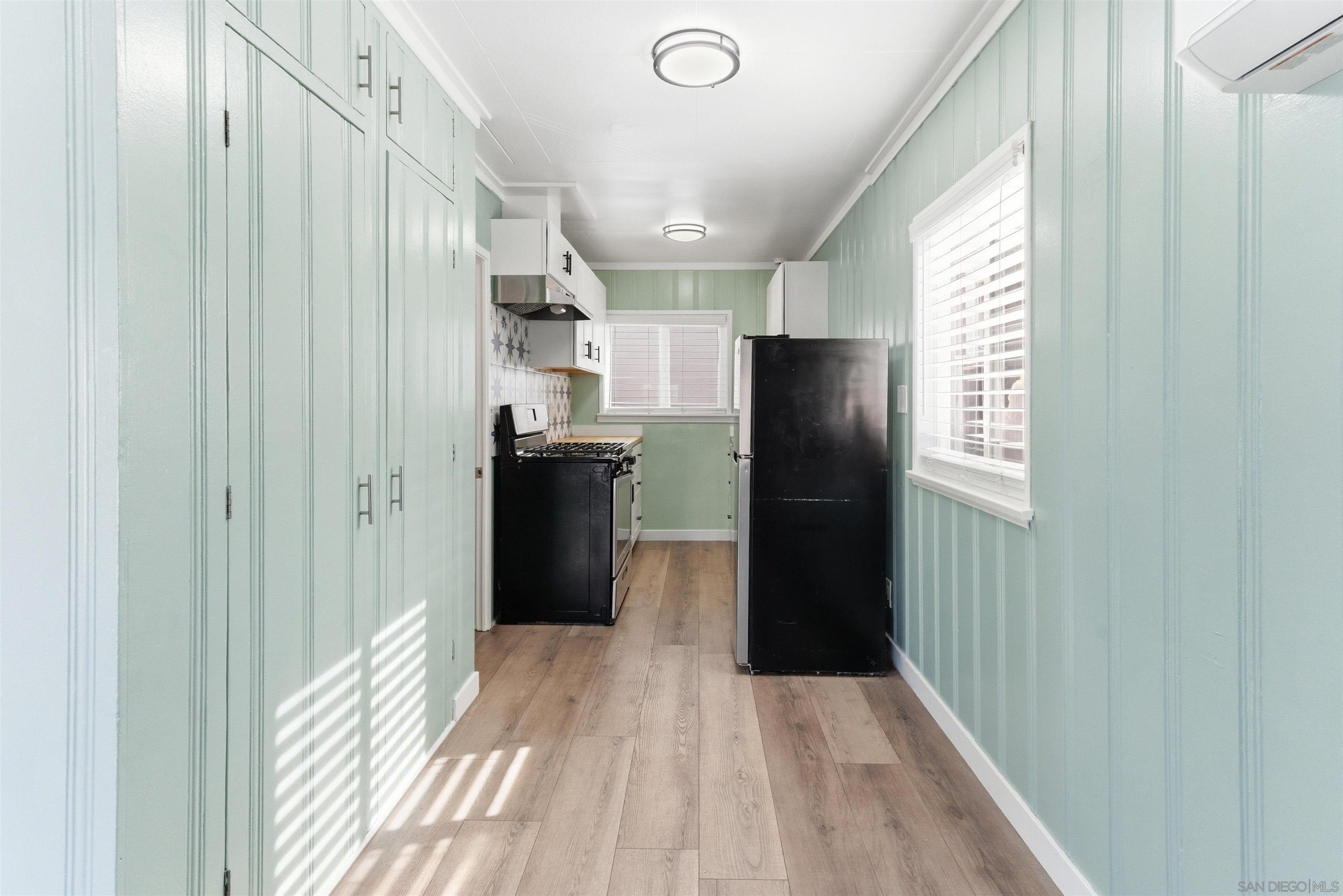 Detail Gallery Image 9 of 23 For 3949  Mission Blvd, San Diego,  CA 92109 - 1 Beds | 1 Baths