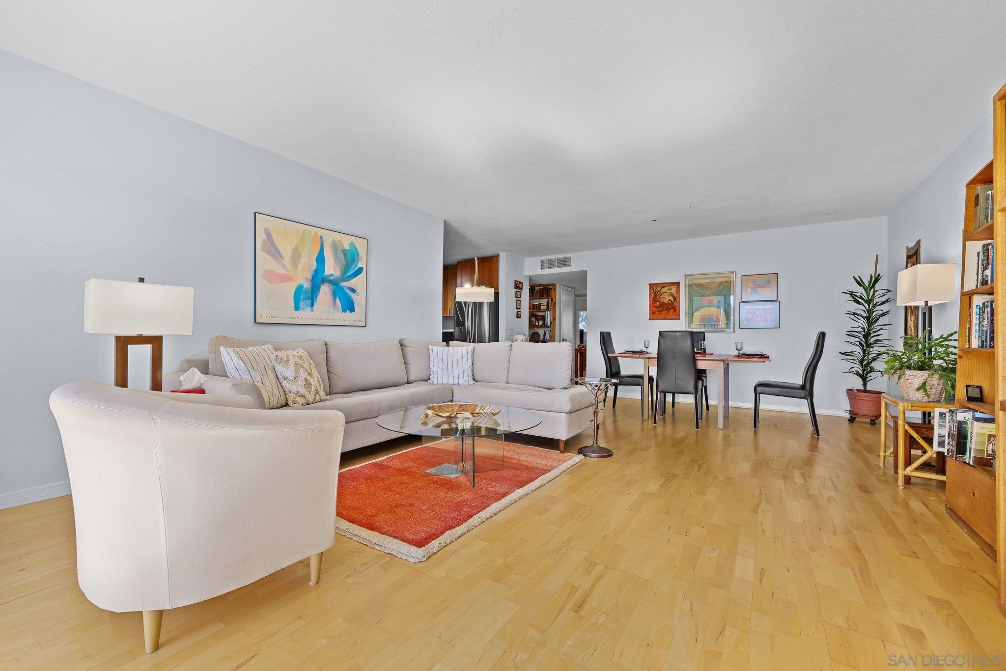 Detail Gallery Image 17 of 44 For 2568  Albatross St  6f,  San Diego,  CA 92101 - 2 Beds | 2 Baths