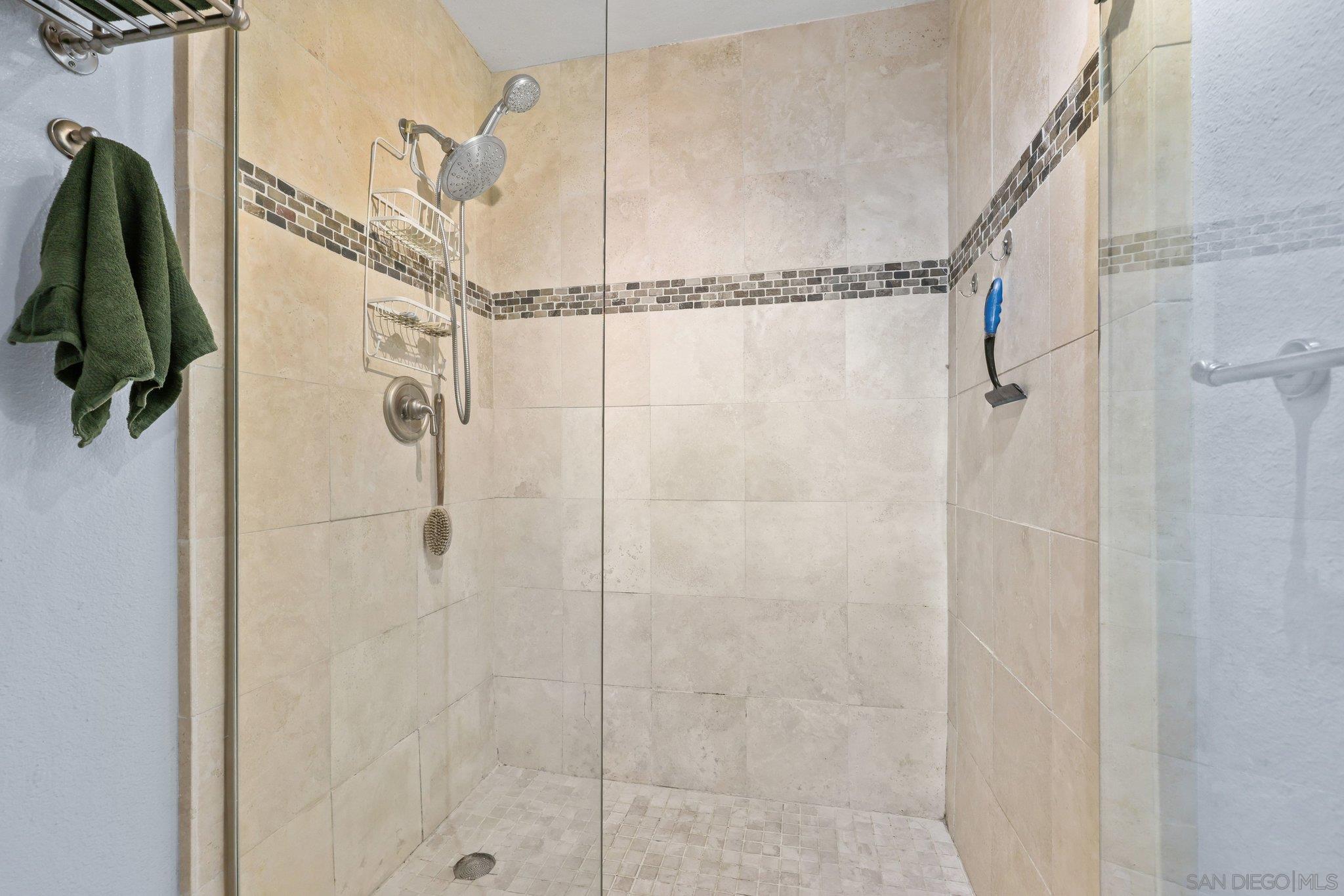 Detail Gallery Image 32 of 44 For 2568  Albatross St  6f,  San Diego,  CA 92101 - 2 Beds | 2 Baths