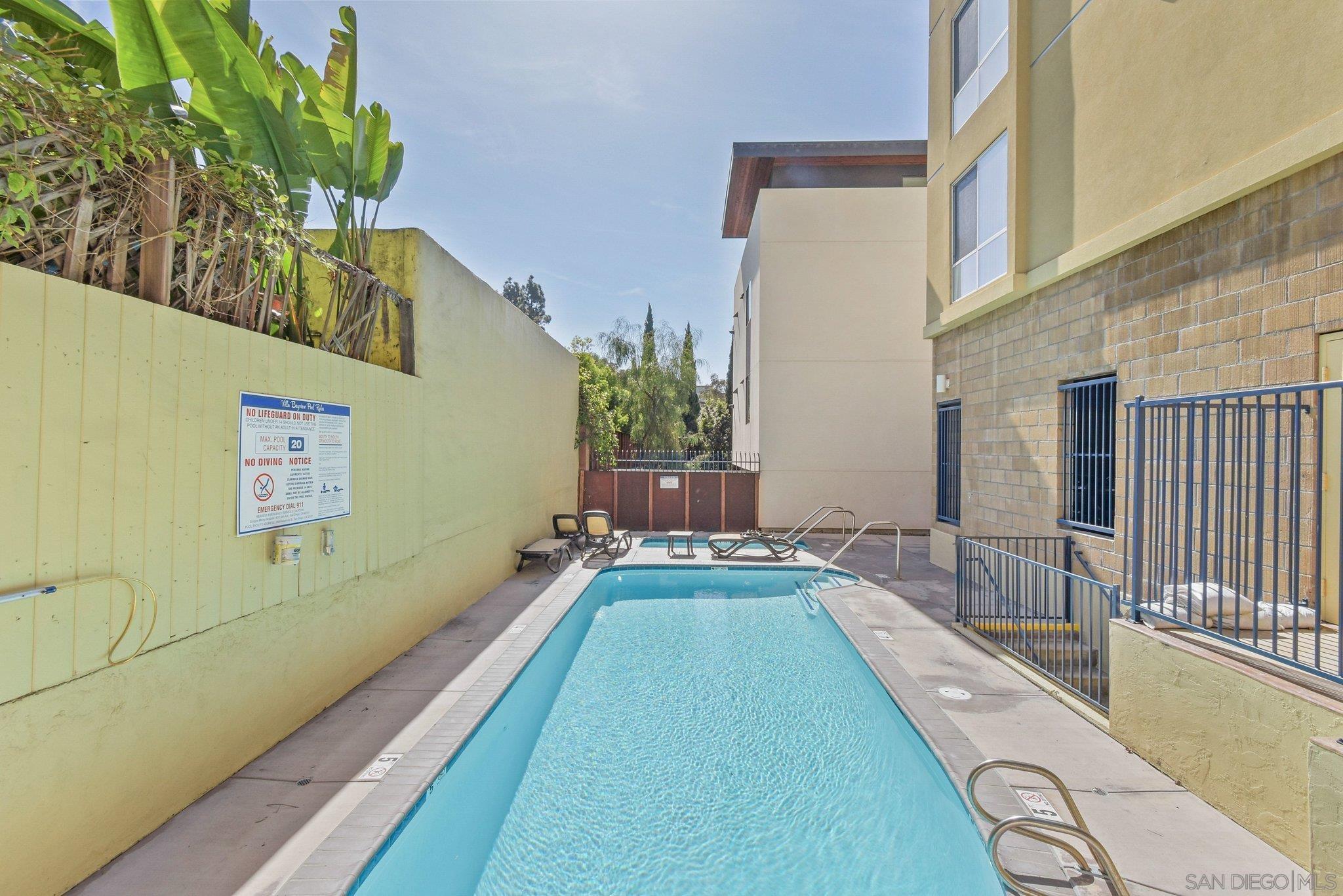 Detail Gallery Image 35 of 44 For 2568  Albatross St  6f,  San Diego,  CA 92101 - 2 Beds | 2 Baths