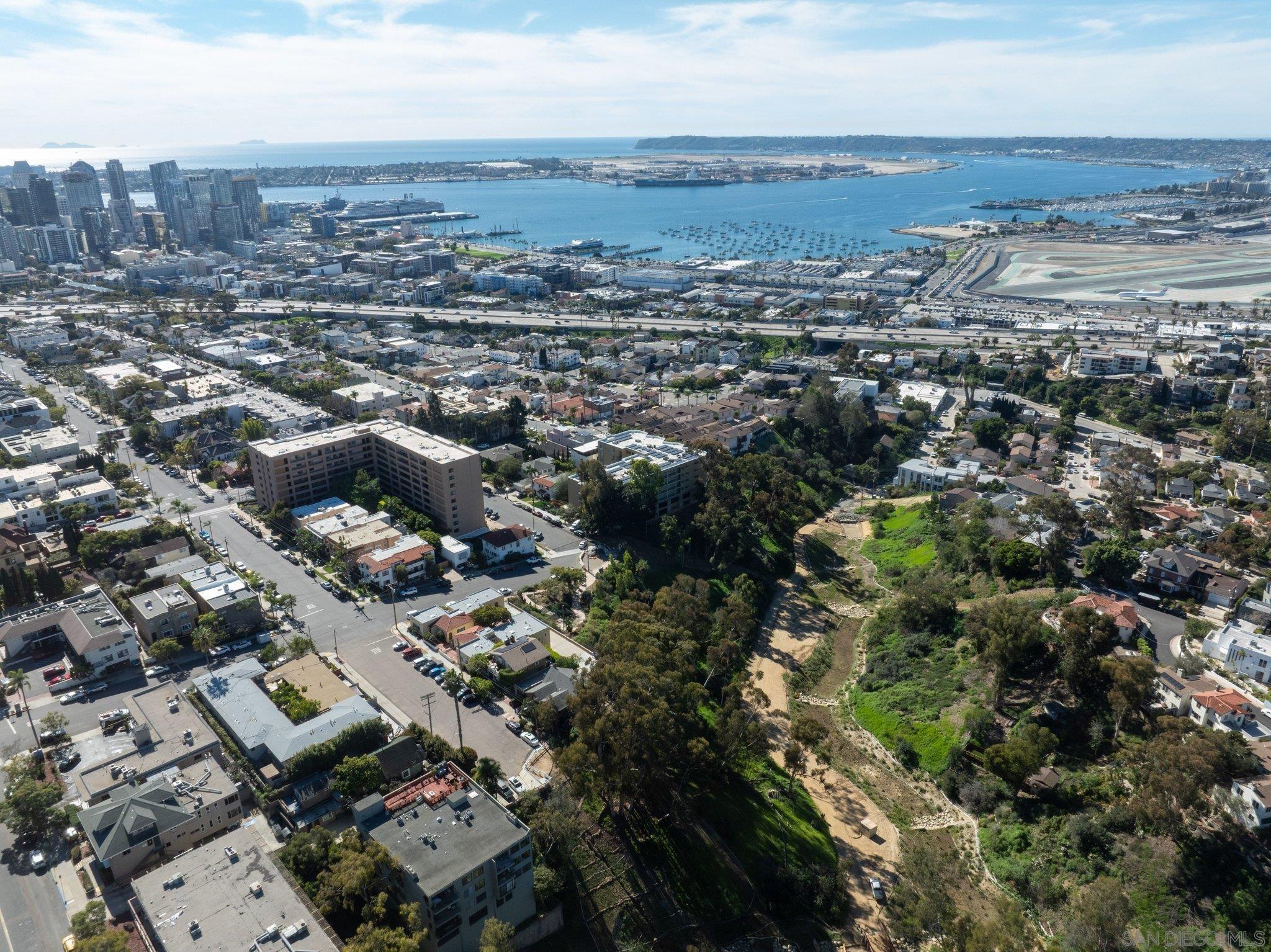 Detail Gallery Image 43 of 44 For 2568  Albatross St  6f,  San Diego,  CA 92101 - 2 Beds | 2 Baths