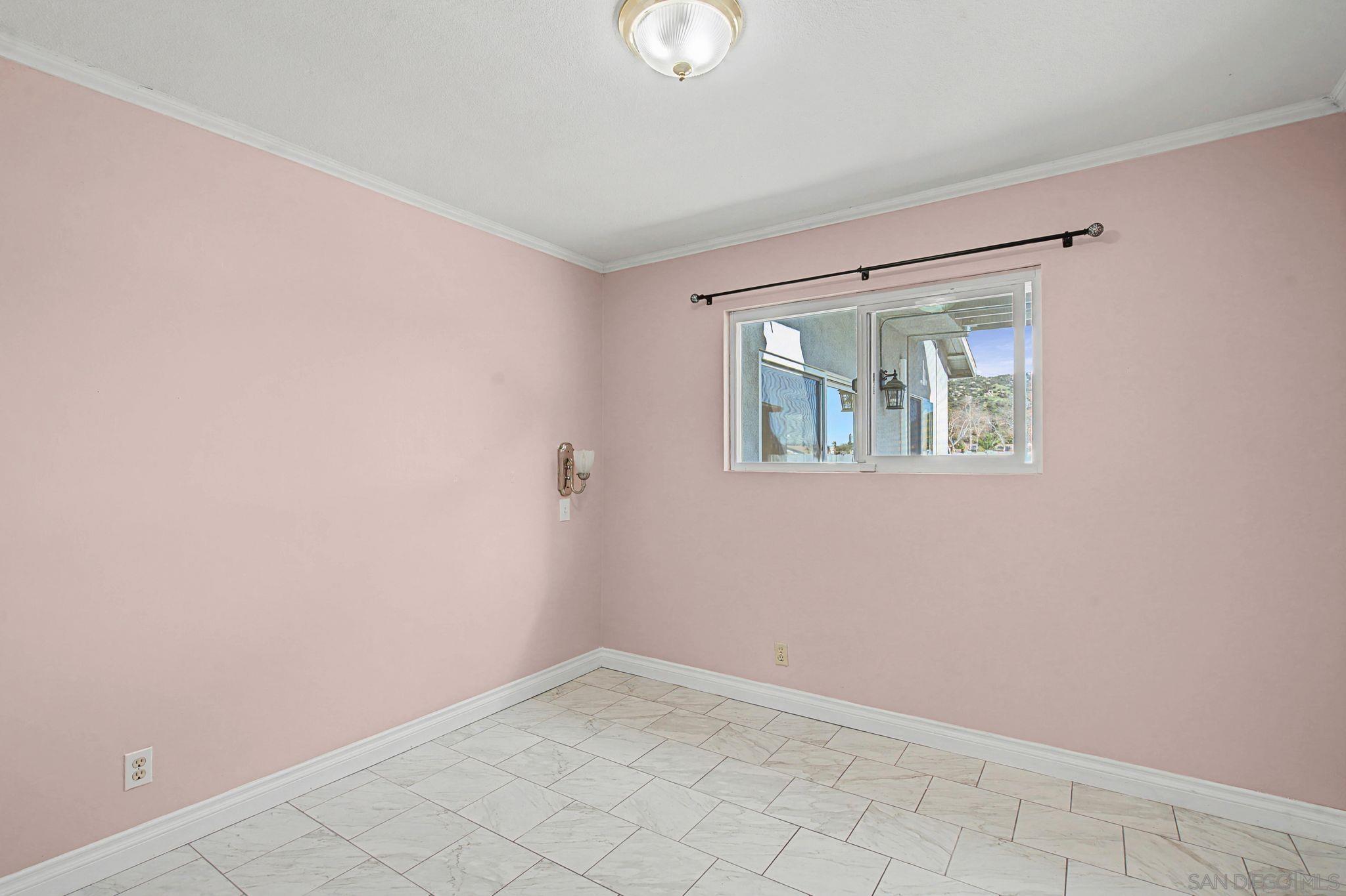 Detail Gallery Image 20 of 38 For 10621  Keith, Santee,  CA 92071 - 5 Beds | 3 Baths