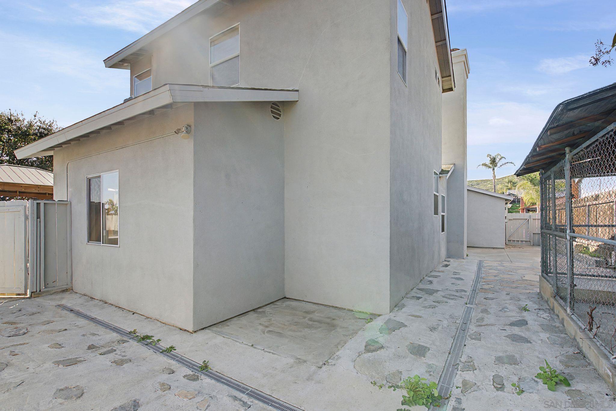 Detail Gallery Image 31 of 38 For 10621  Keith, Santee,  CA 92071 - 5 Beds | 3 Baths