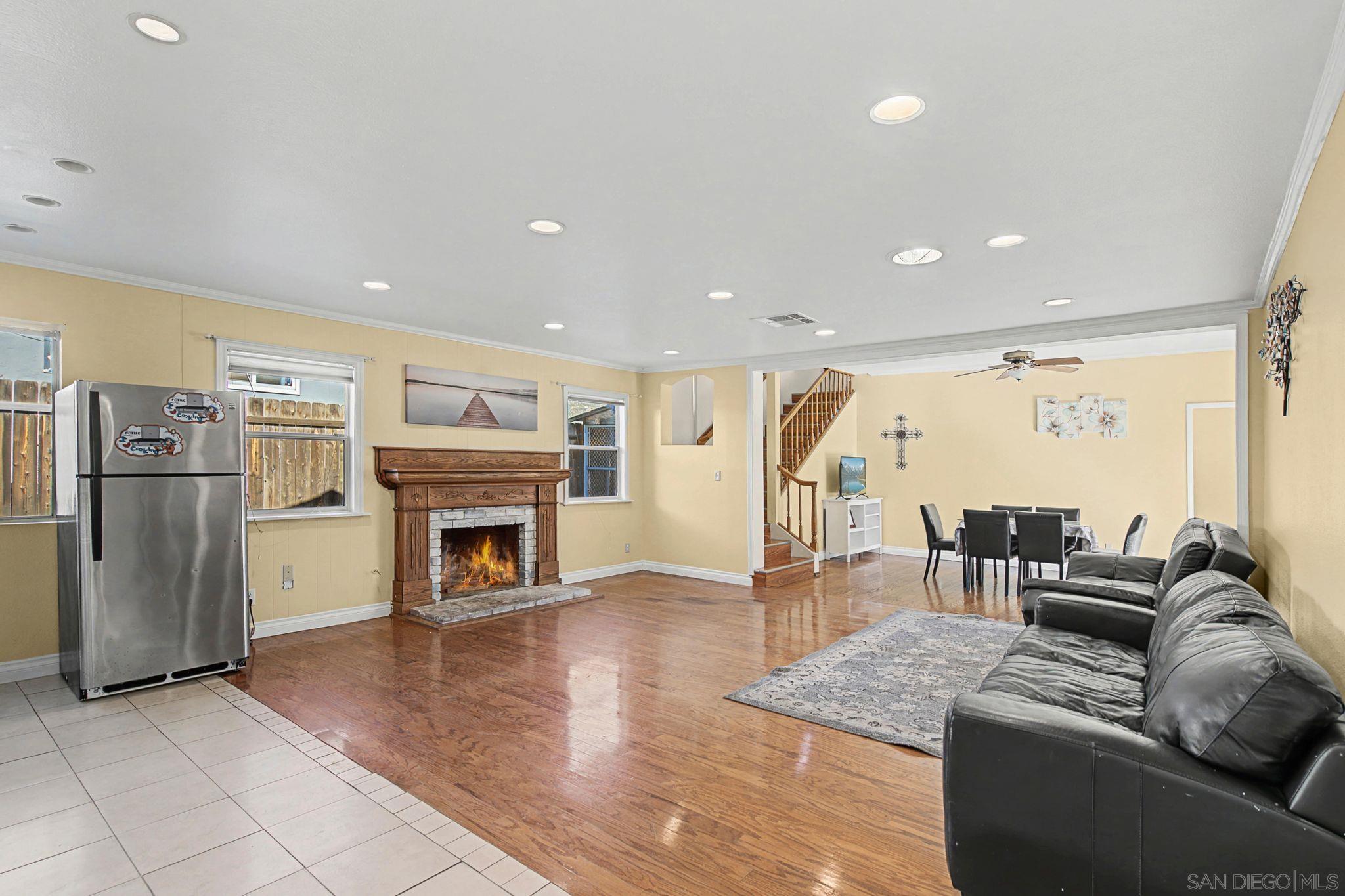 Detail Gallery Image 7 of 38 For 10621  Keith, Santee,  CA 92071 - 5 Beds | 3 Baths