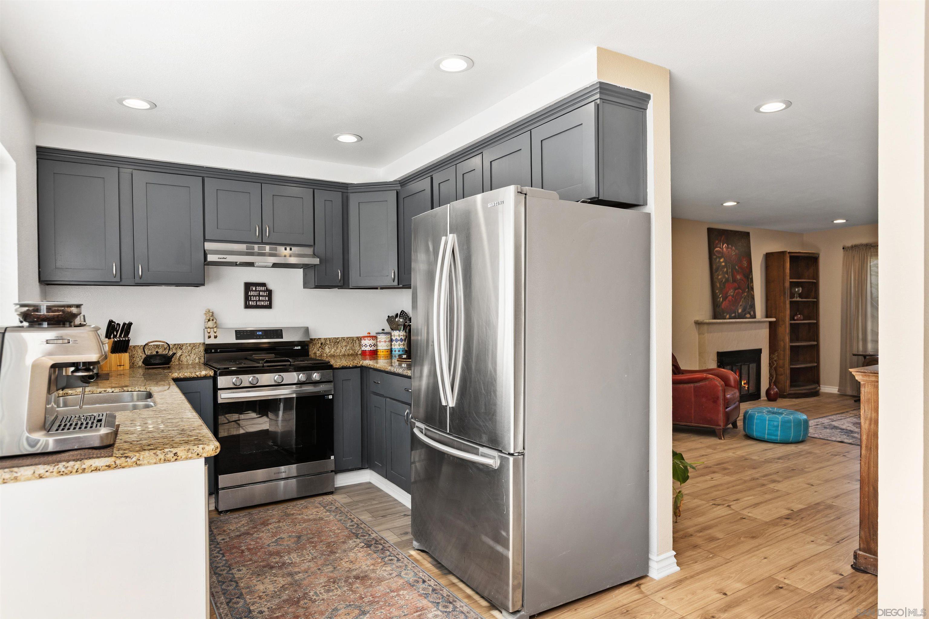 Detail Gallery Image 14 of 39 For 8963  Capcano Rd, San Diego,  CA 92126 - 4 Beds | 2/1 Baths