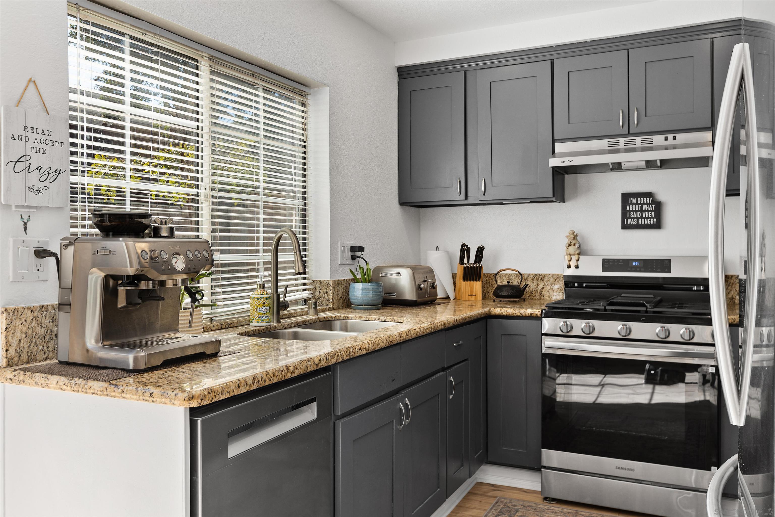 Detail Gallery Image 16 of 39 For 8963  Capcano Rd, San Diego,  CA 92126 - 4 Beds | 2/1 Baths