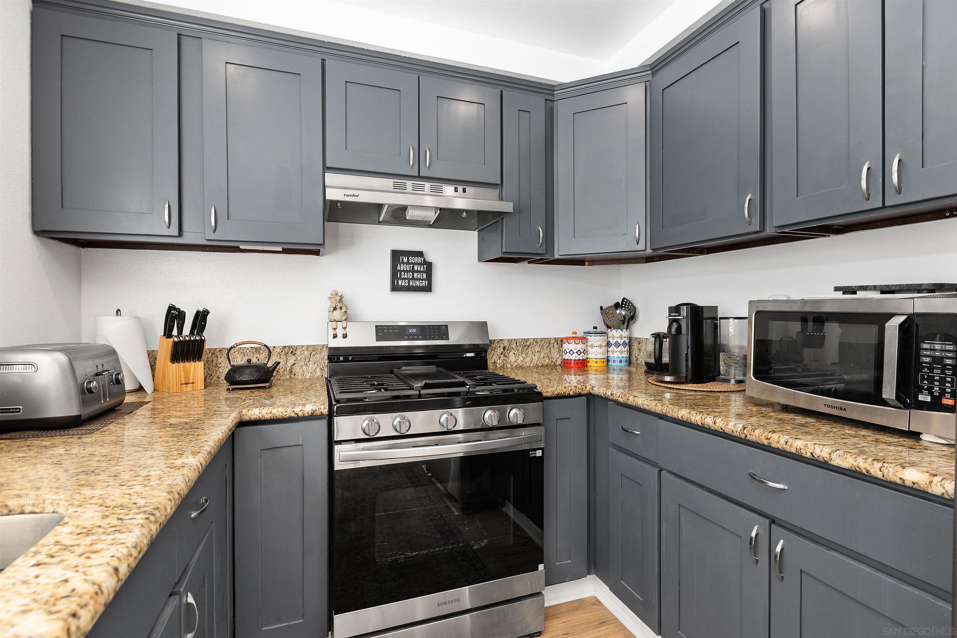 Detail Gallery Image 17 of 39 For 8963  Capcano Rd, San Diego,  CA 92126 - 4 Beds | 2/1 Baths