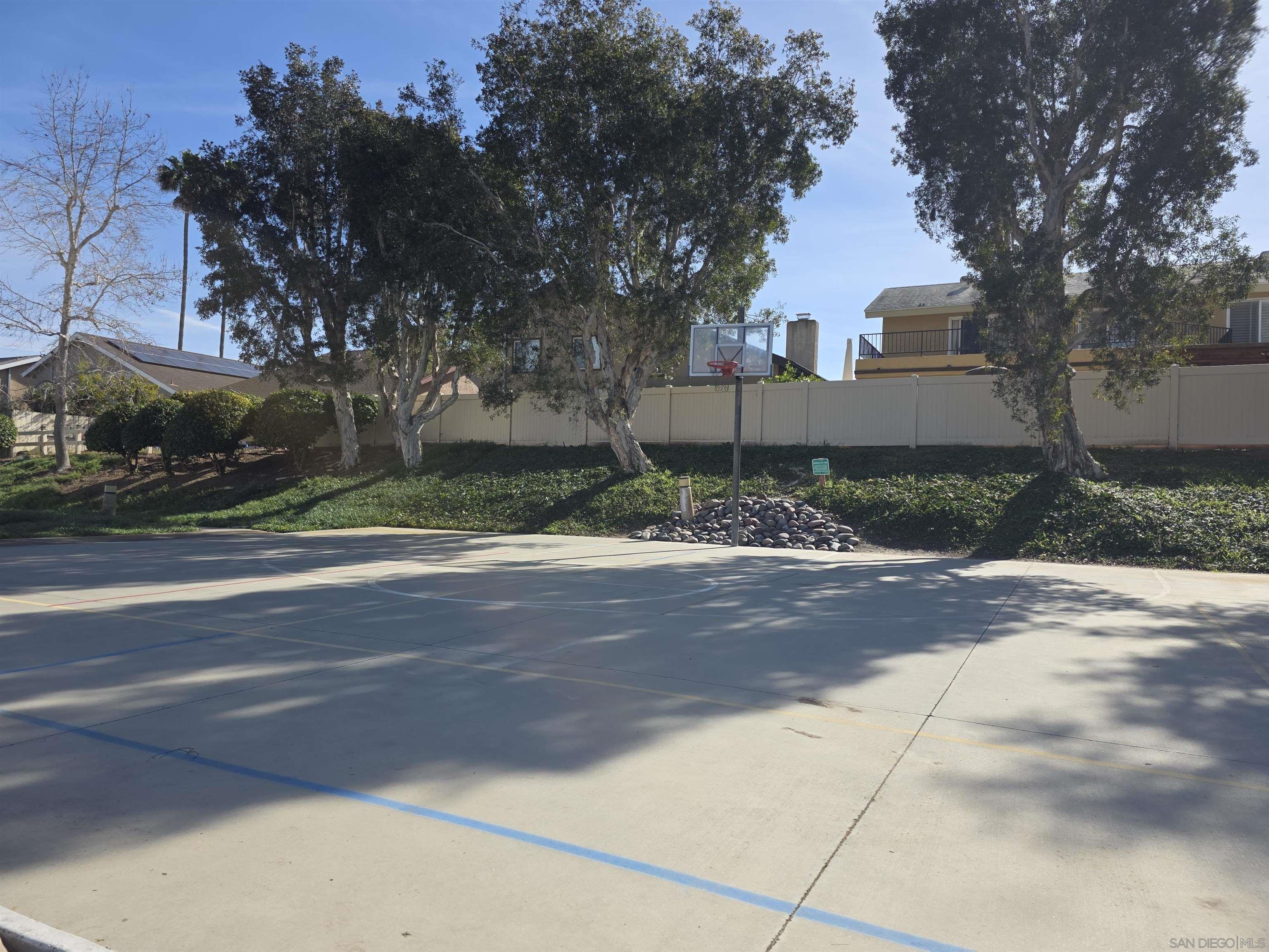 Detail Gallery Image 37 of 39 For 8963  Capcano Rd, San Diego,  CA 92126 - 4 Beds | 2/1 Baths