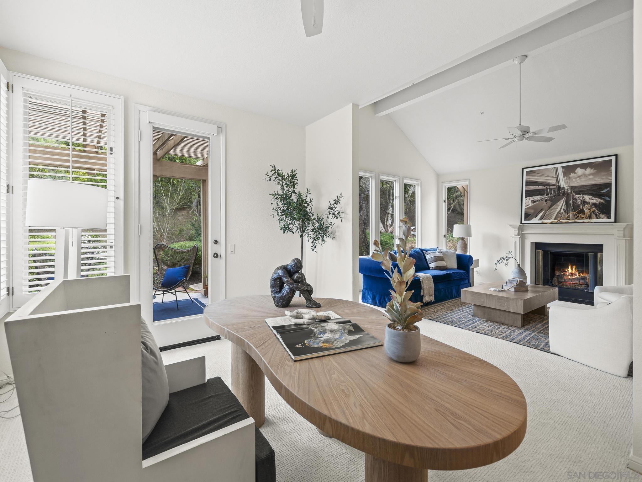 Detail Gallery Image 13 of 59 For 14145  Steeple Chase Row, San Diego,  CA 92130 - 3 Beds | 2/1 Baths