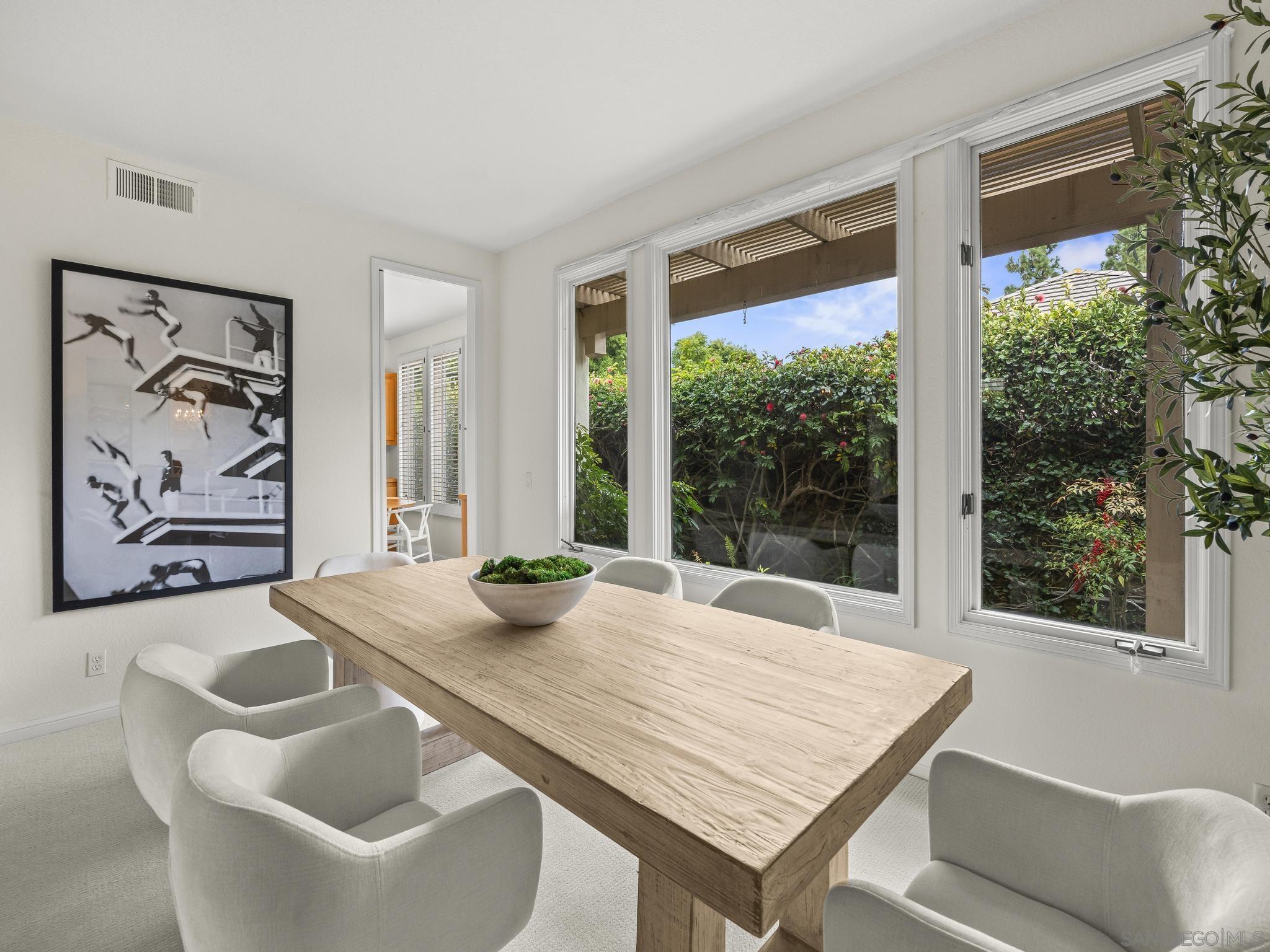 Detail Gallery Image 18 of 59 For 14145  Steeple Chase Row, San Diego,  CA 92130 - 3 Beds | 2/1 Baths