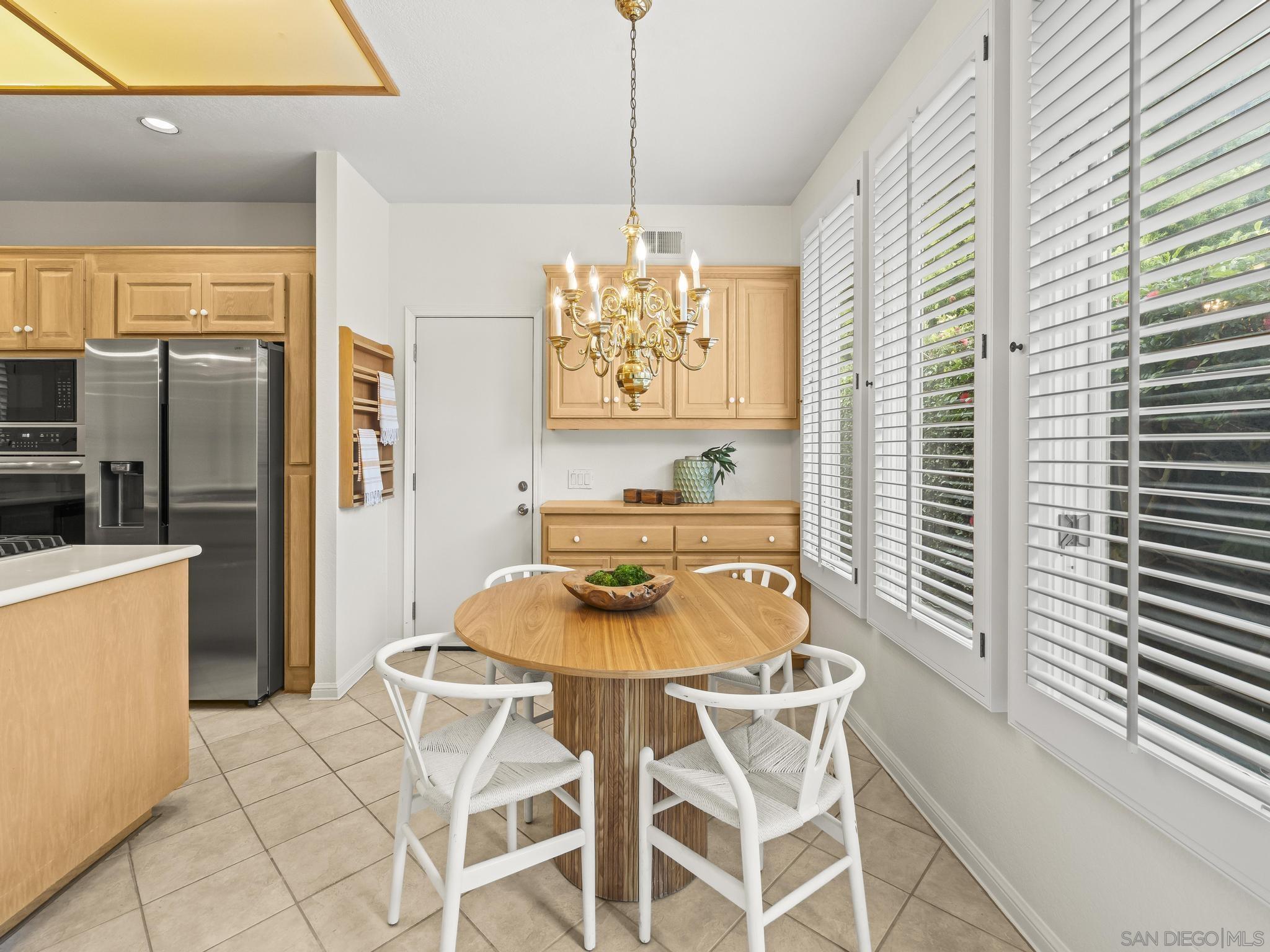 Detail Gallery Image 25 of 59 For 14145  Steeple Chase Row, San Diego,  CA 92130 - 3 Beds | 2/1 Baths